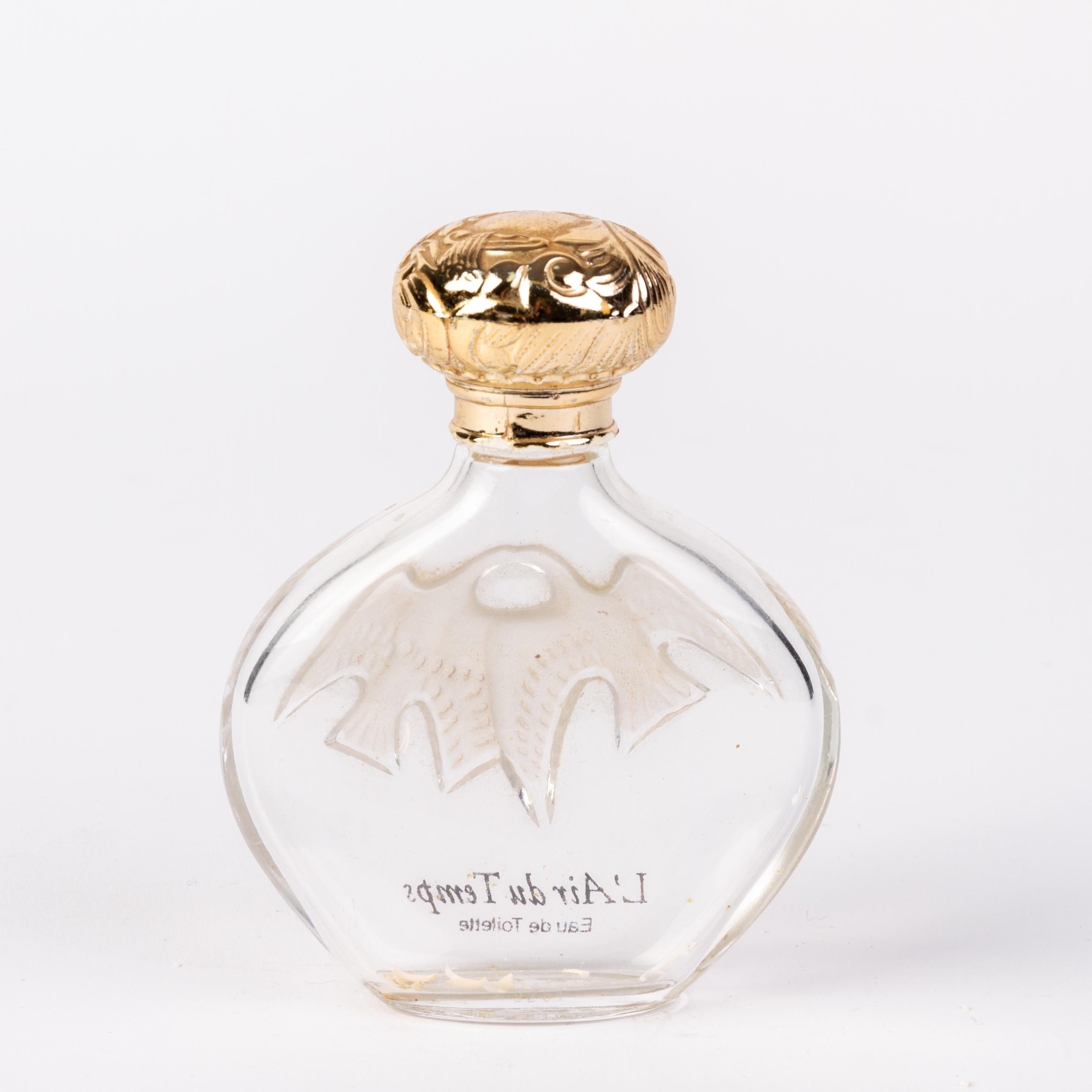 Lalique French Bas Relief Scent Perfume Bottle  In Good Condition In Nottingham, GB