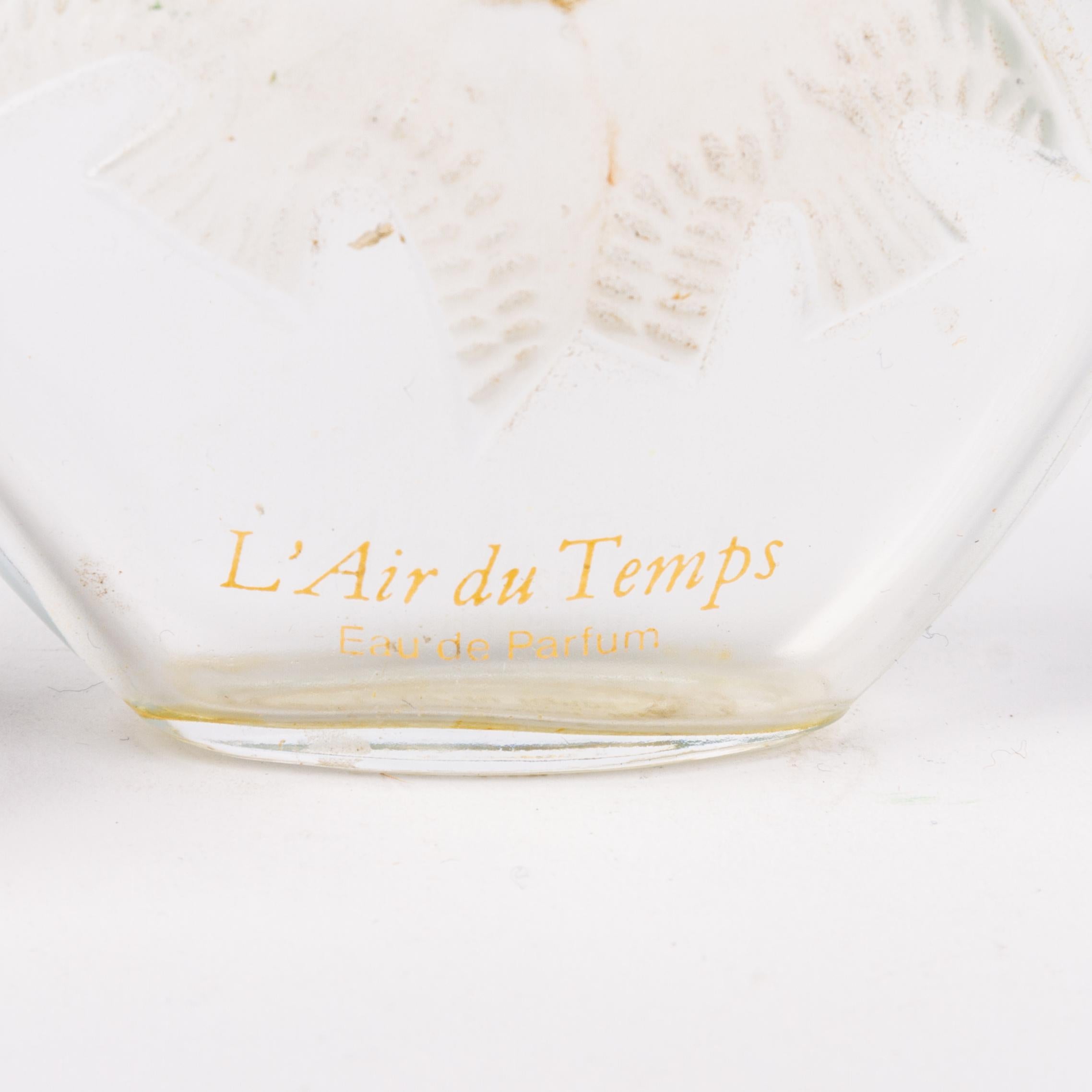 Lalique French Bas Relief Scent Perfume Bottle  For Sale 2