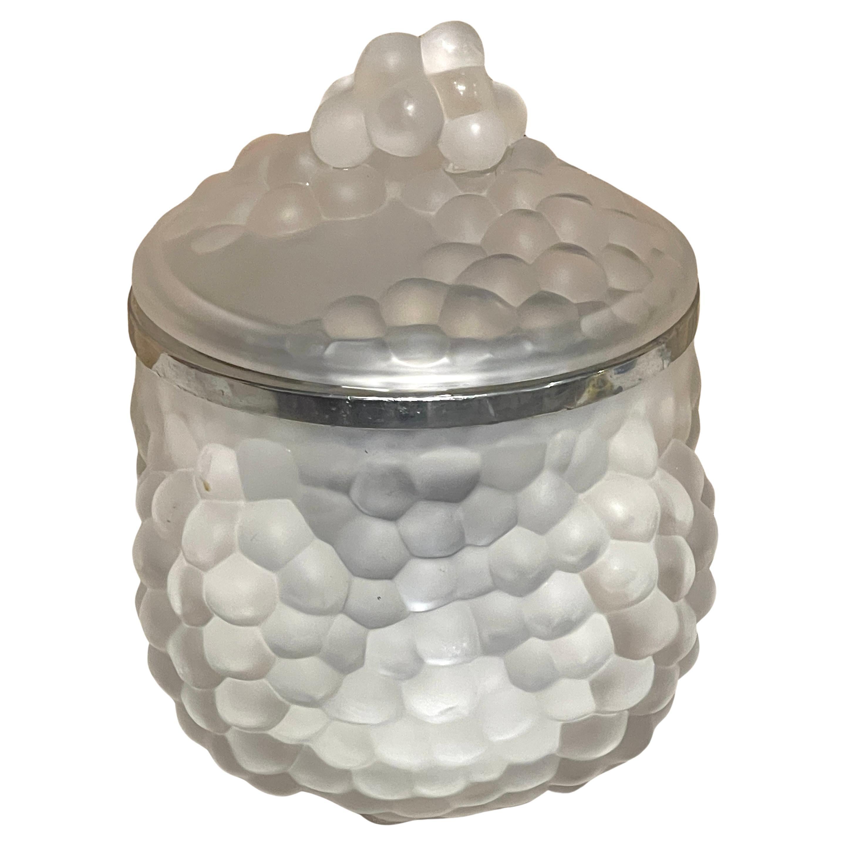 Cubitera de cristal francés Lalique con motivo "Antillas", Francia, circa años 70 en venta