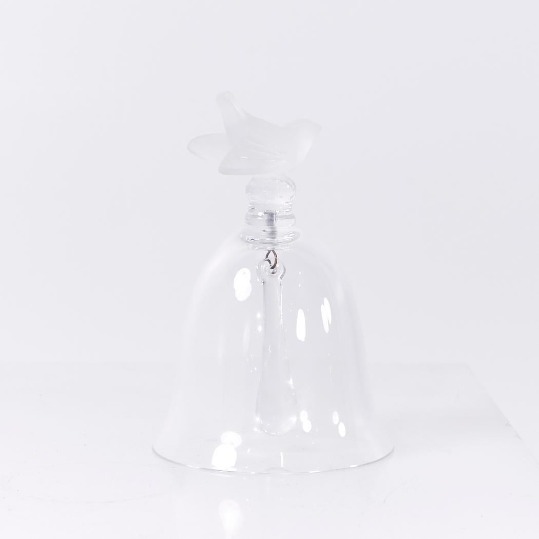 Cristallo Campana per uccelli in vetro e cristallo smerigliato Lalique in vendita