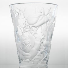 Vase Ispahan Rose en cristal dépoli de Lalique, France