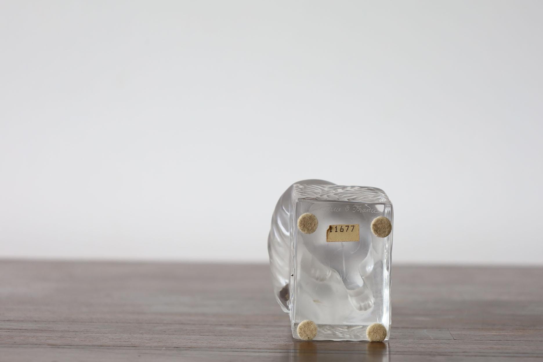Lalique Frosted Crystal Sitting Cat Figurine Signed. For Sale 3