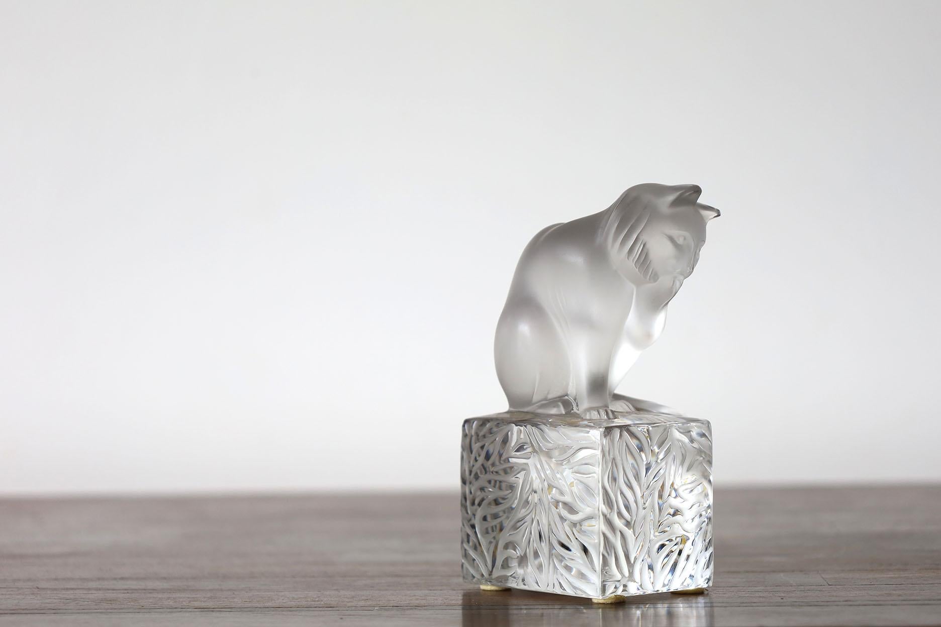 French Lalique Frosted Crystal Sitting Cat Figurine Signed. For Sale