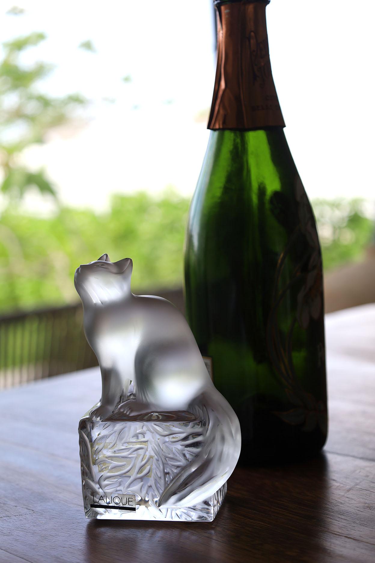 Cristal Chat assis en cristal dépoli de Lalique en vente