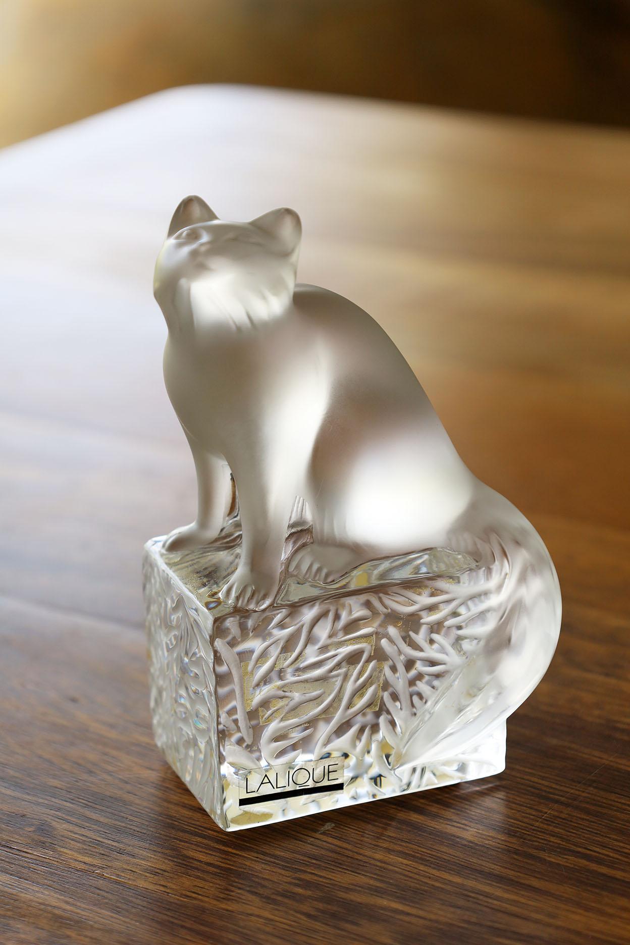 Lalique Frosted Crystal Sitting Cat For Sale 2