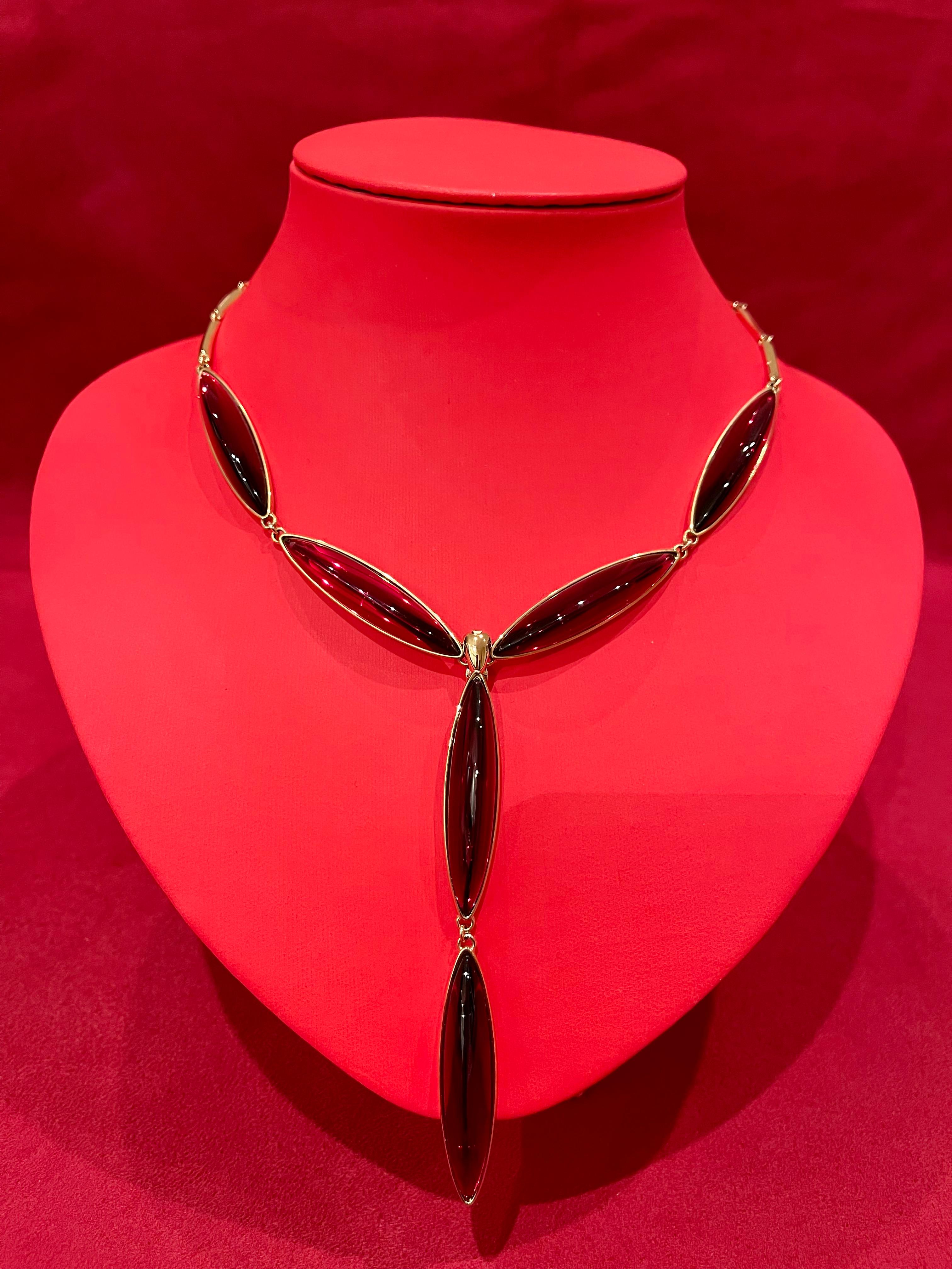 Contemporary LALIQUE - Gold Plated Necklace and Pendant Set 