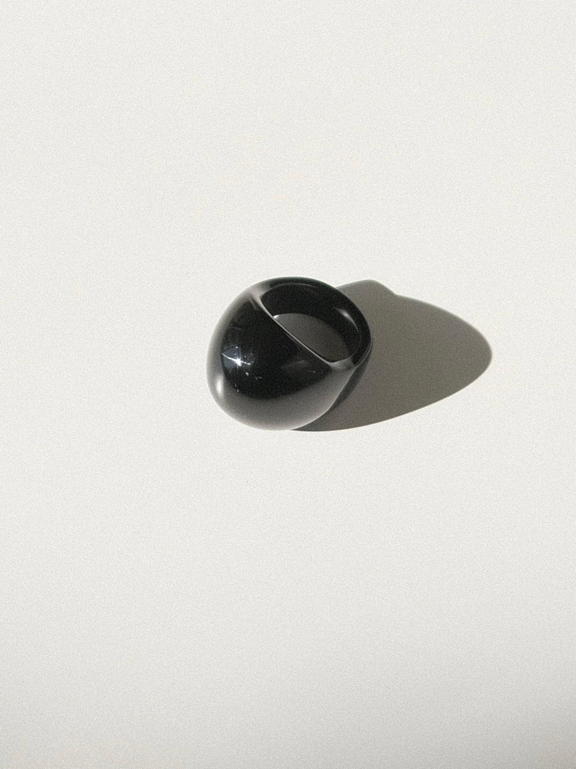 Women's or Men's Lalique Gourmande Cabochon Glass Ring Black Size 5.5 For Sale