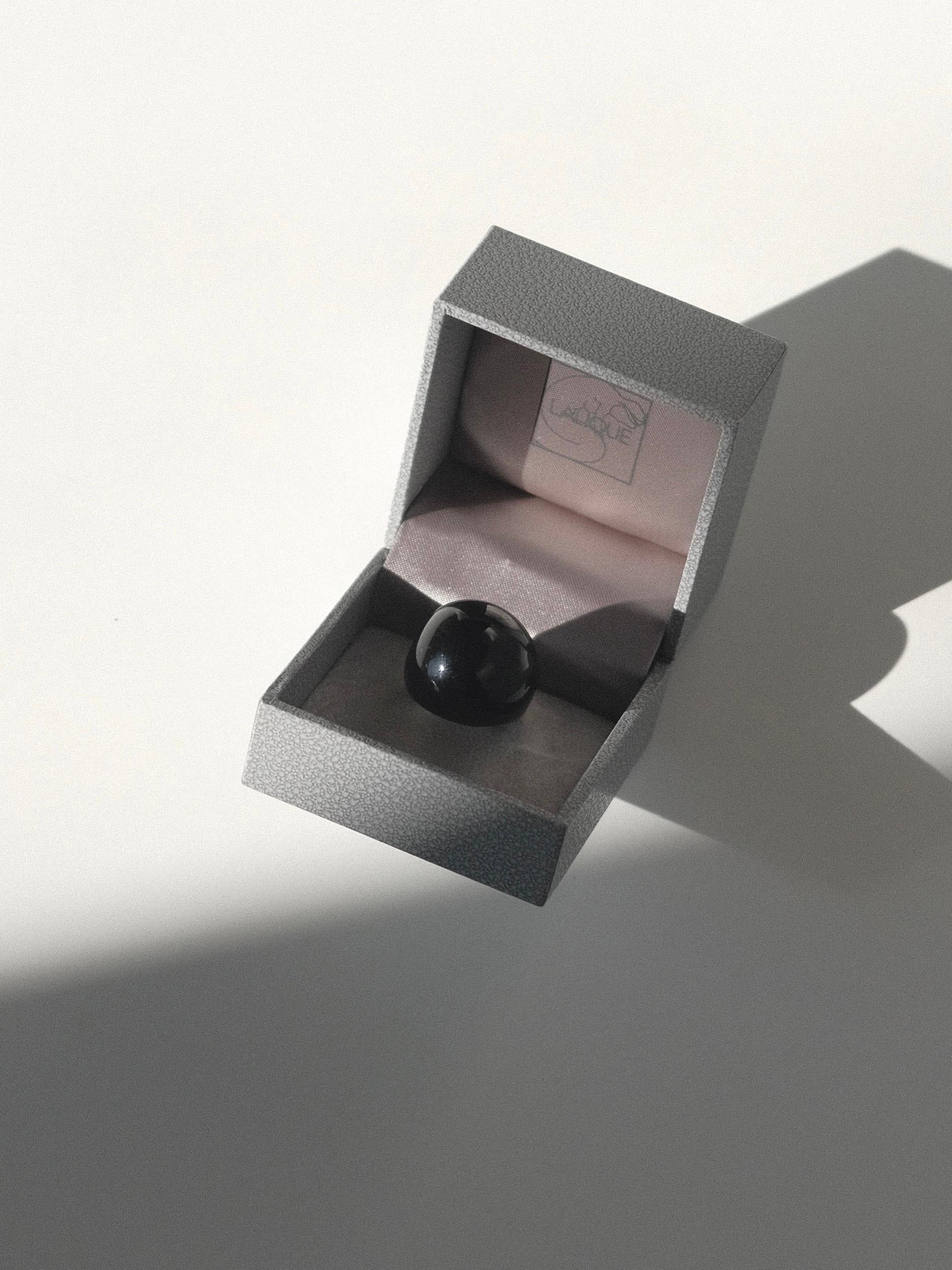 Lalique Gourmande Cabochon Glass Ring Black Size 5.5 For Sale 3