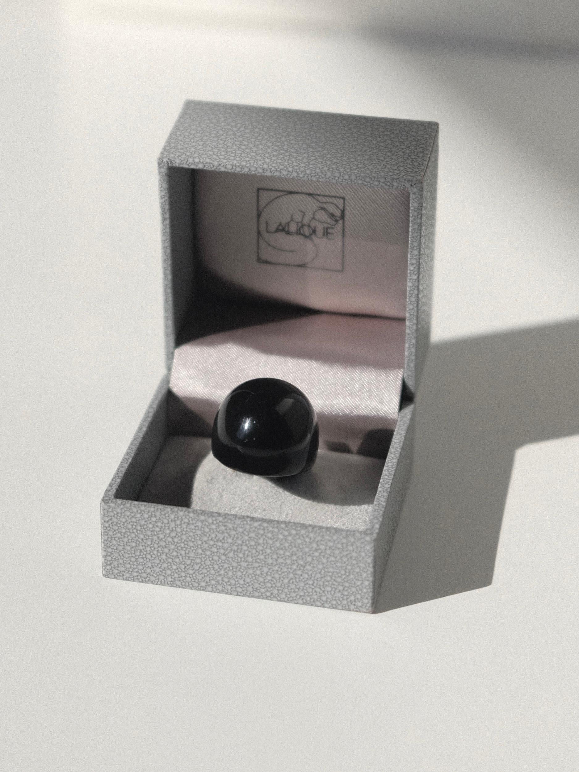 Lalique Gourmande Cabochon-Glasring schwarz Größe 5,5 im Angebot 4