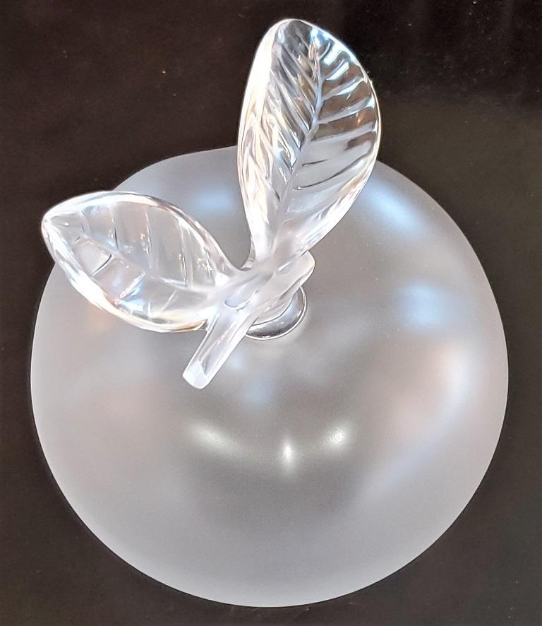Lalique Grand Pomme Apple Perfume Bottle In Good Condition In Dallas, TX