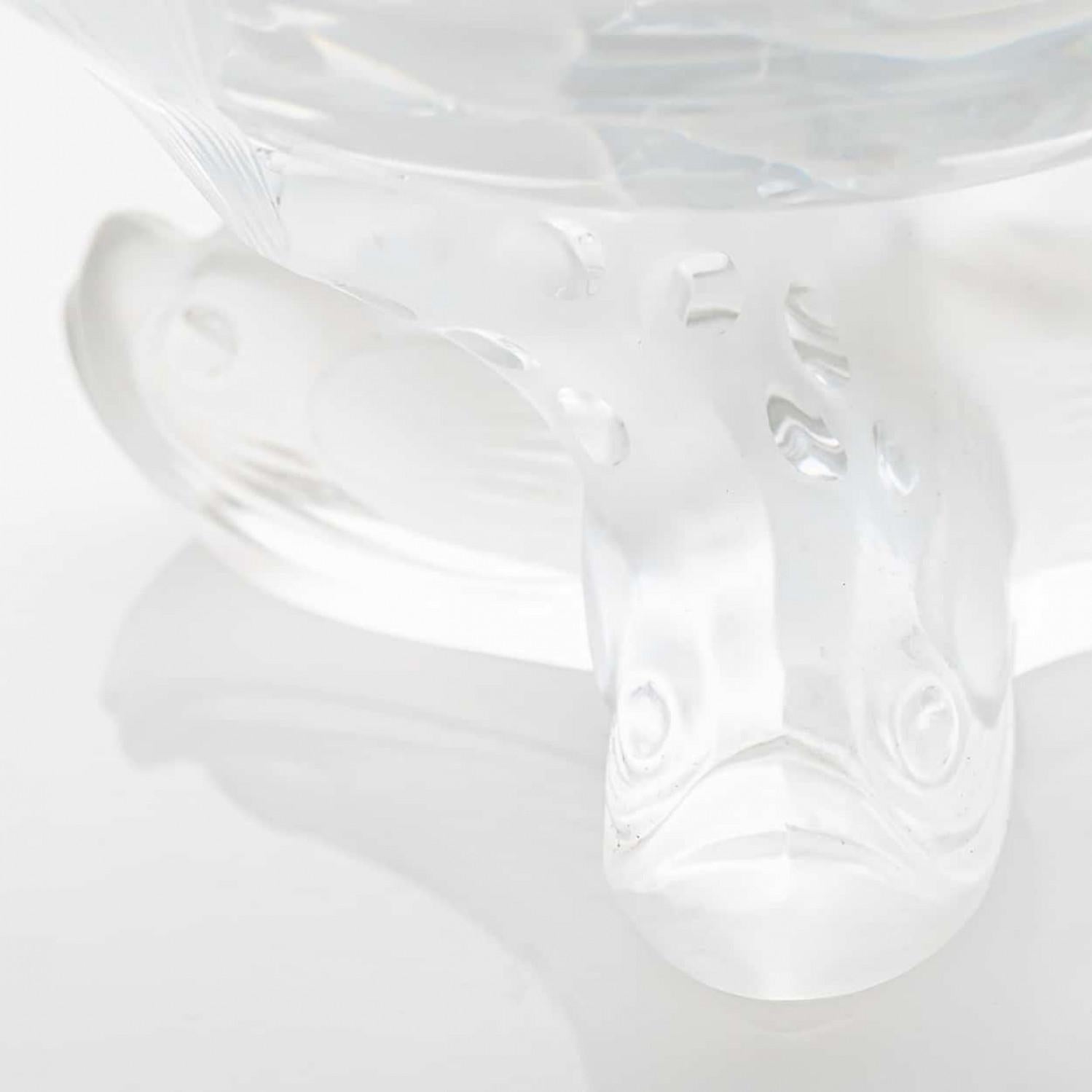 Lalique Igor Caviar Bowl Piede di pesce in vetro smerigliato e trasparente, Francia In condizioni buone in vendita a Rijssen, NL