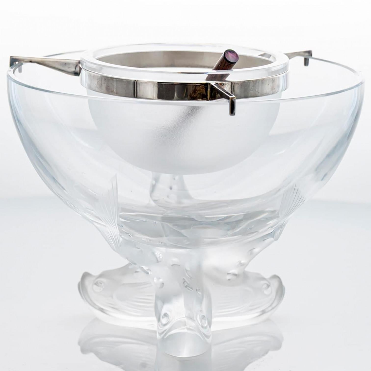Cristallo Lalique Igor Caviar Bowl Piede di pesce in vetro smerigliato e trasparente, Francia in vendita