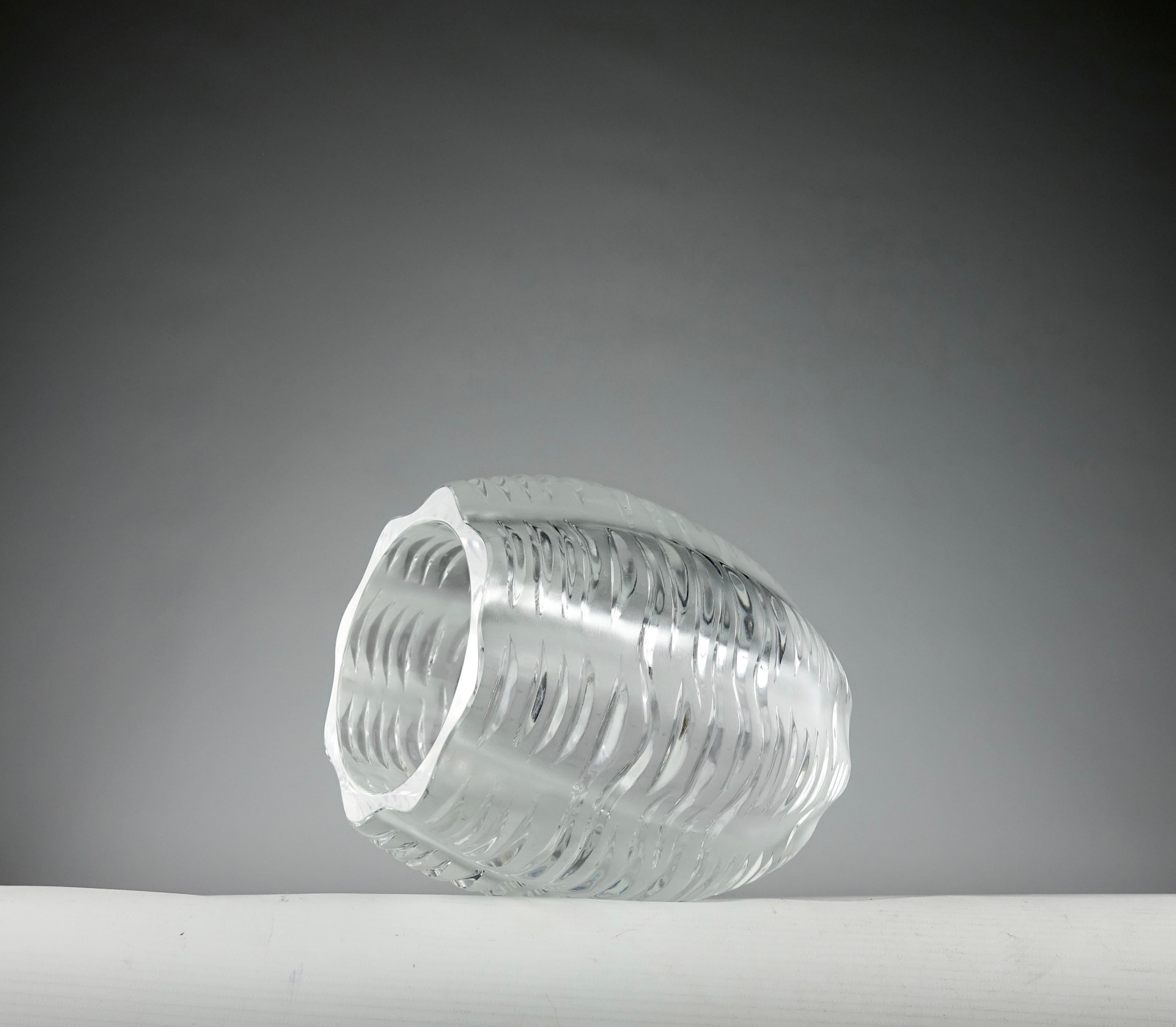 Fine XX secolo Lalique, Vaso 