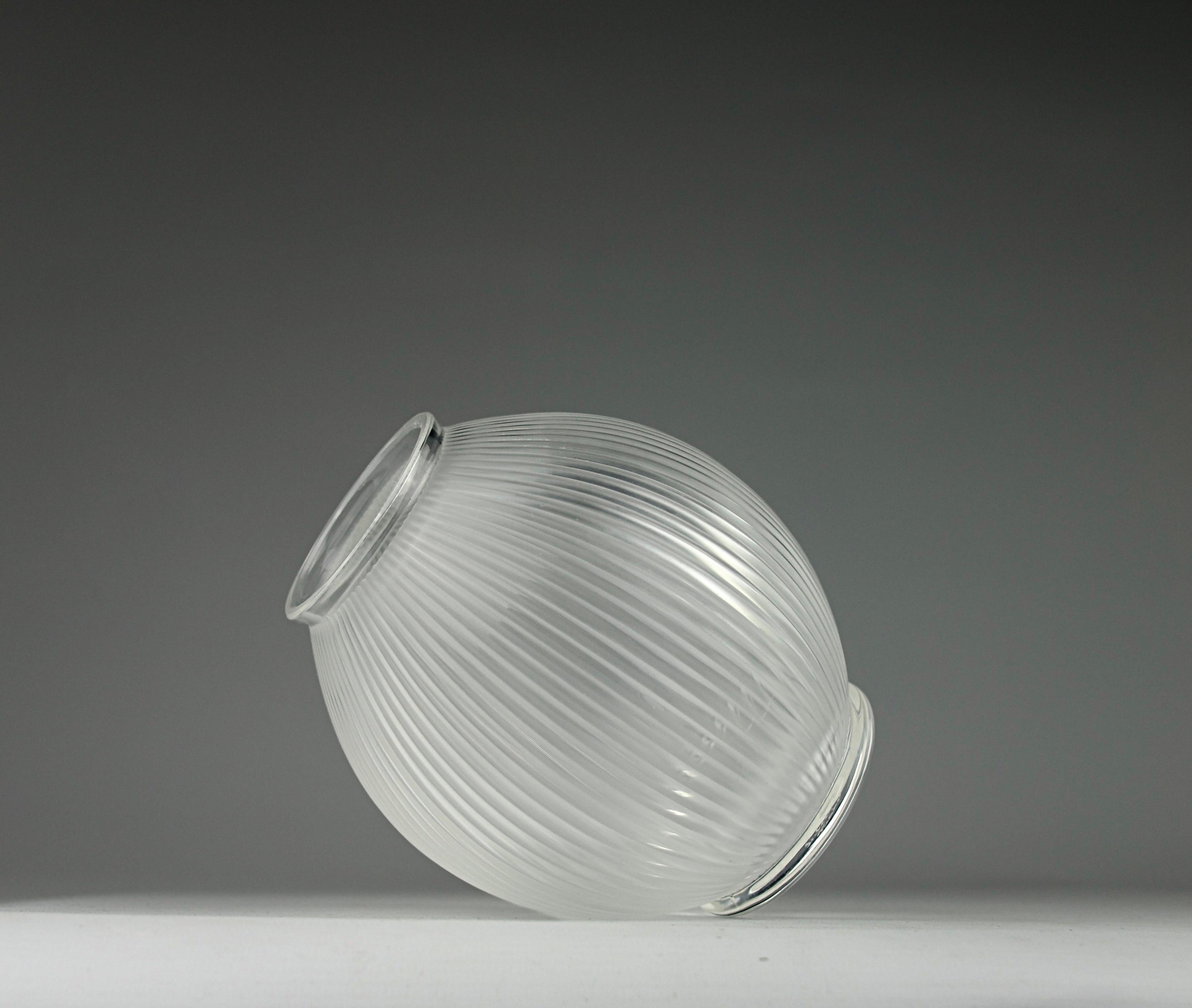 Lalique, vase à bougie 