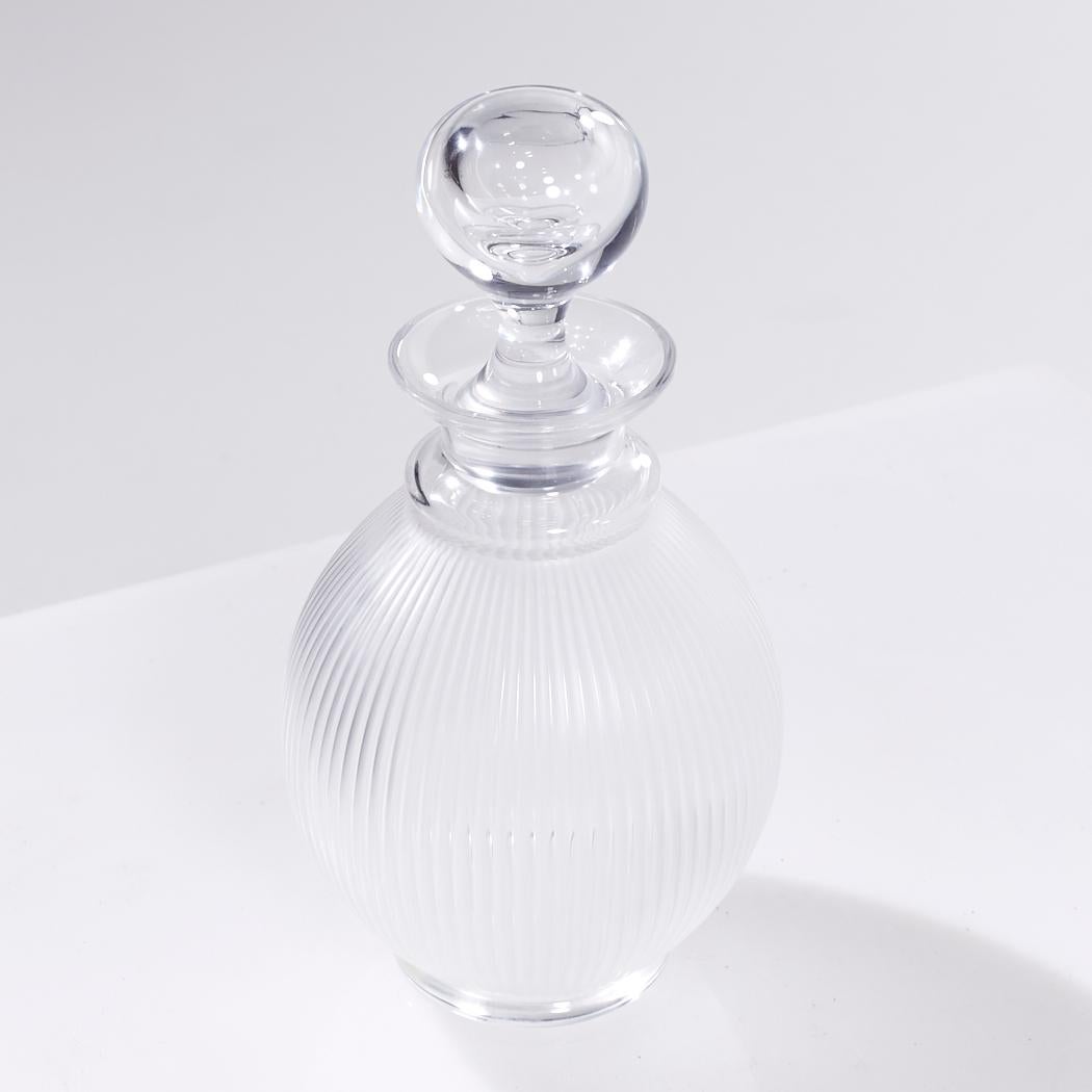 Carafe à vin en cristal givré cannelé Lalique Langeais en vente 1