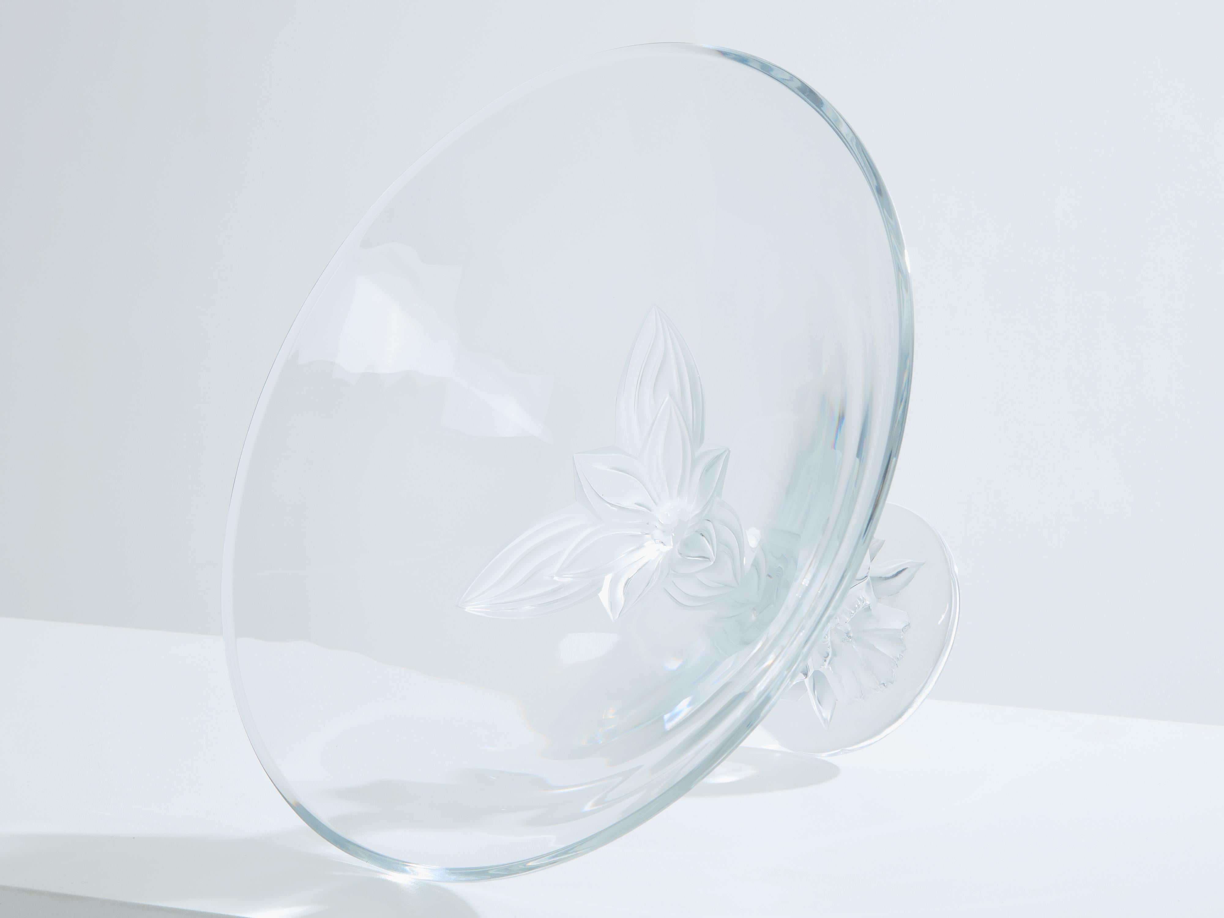 Cuenco centro de mesa grande Lalique cristal esmerilado y pulido 1980 finales del siglo XX en venta