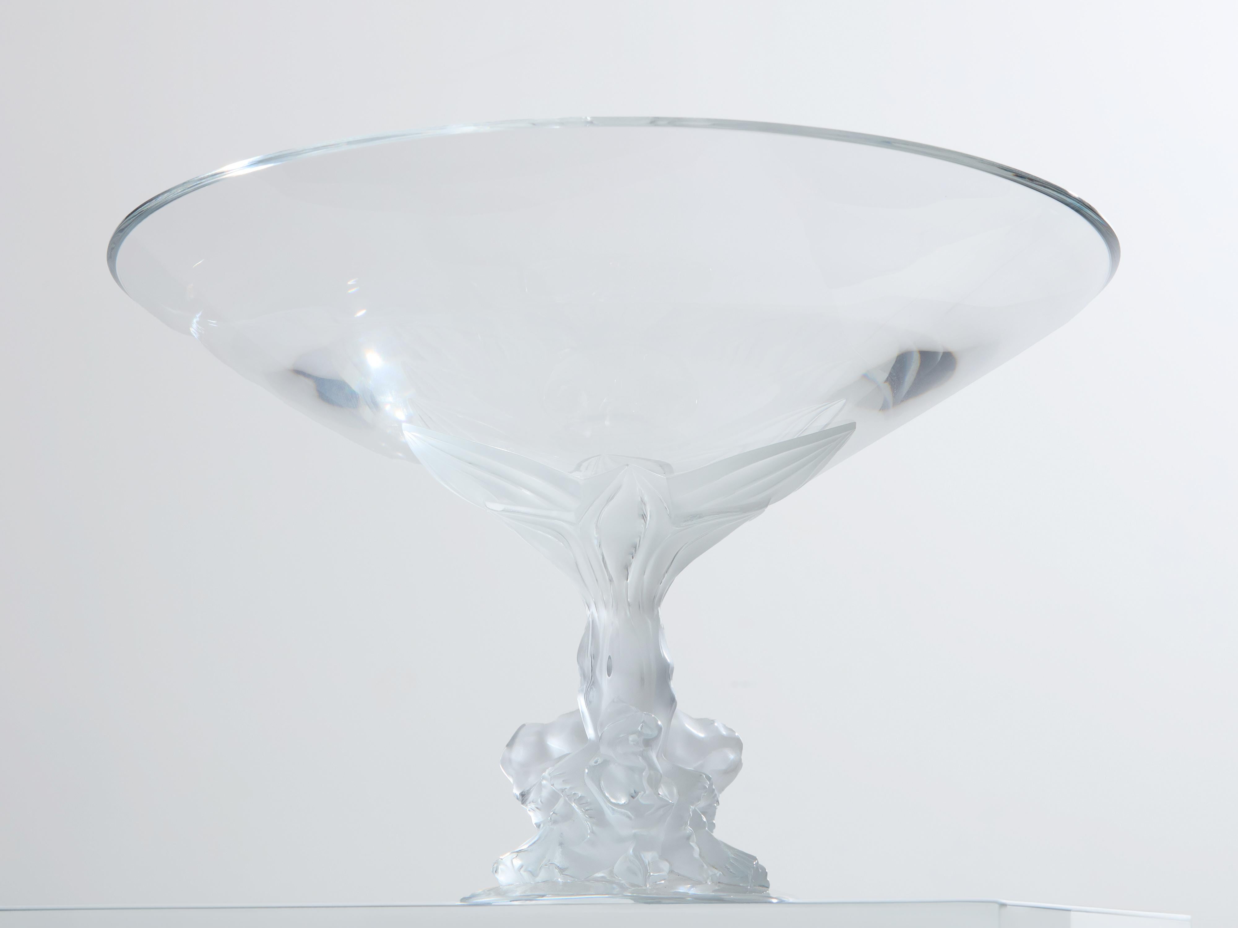 Cuenco centro de mesa grande Lalique cristal esmerilado y pulido 1980 en venta 1