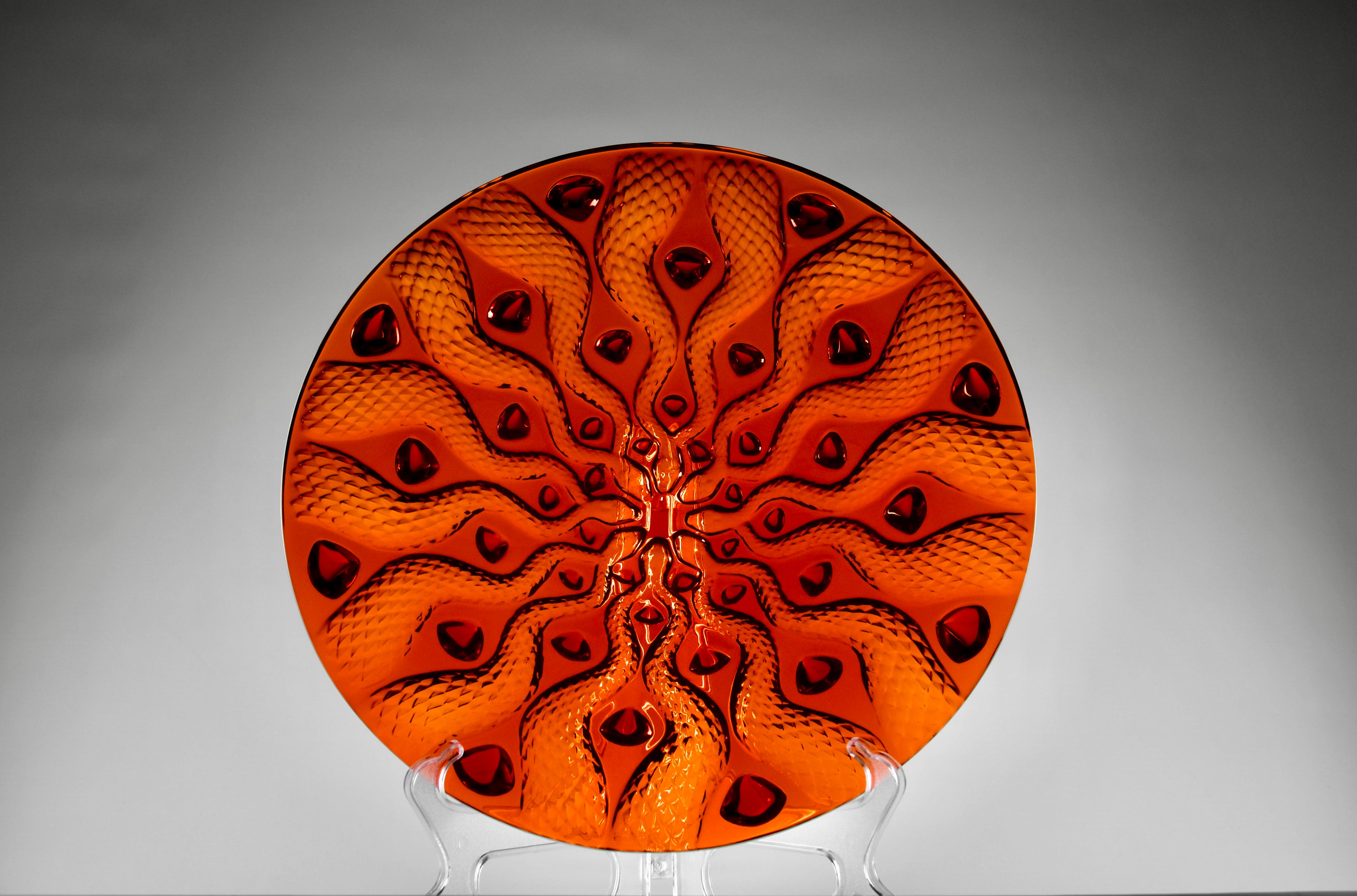 Superbo e grande centrotavola Lalique in cristallo rosso 