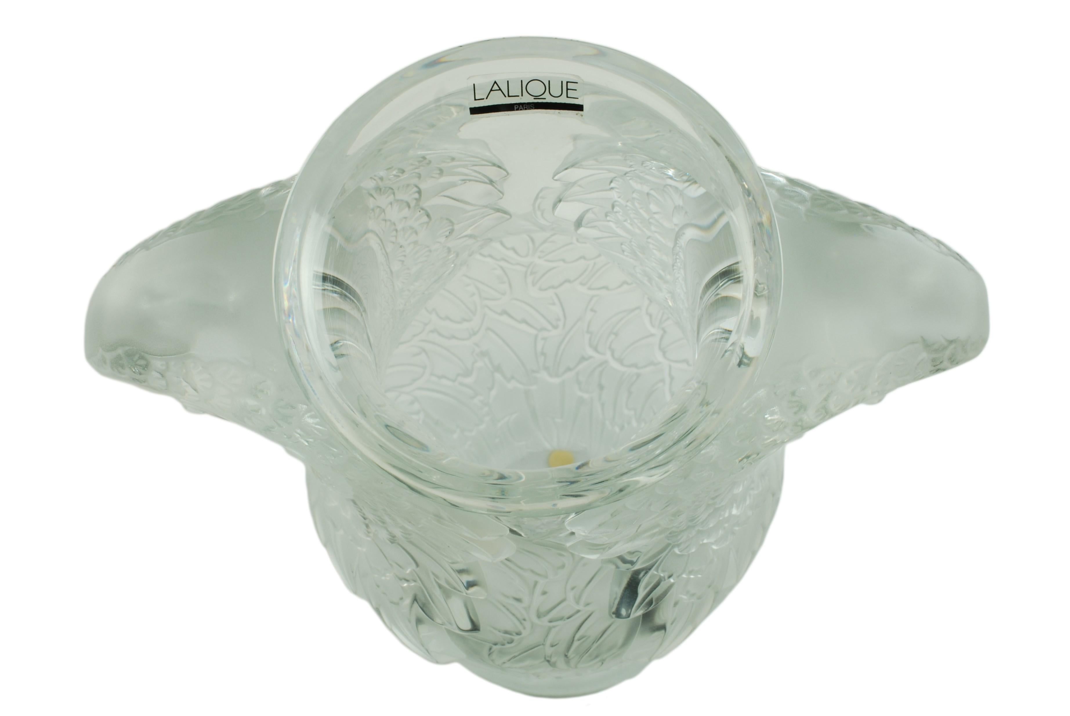 Macao-Vase aus klarem und satiniertem Glas von Lalique in limitierter Auflage (Kristall) im Angebot