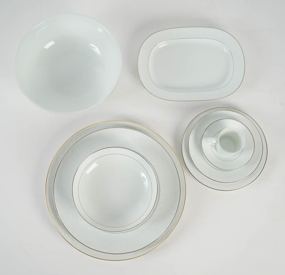 French Lalique & Limoges Porcelaine Dinnerware 'Damassé Platine' Set