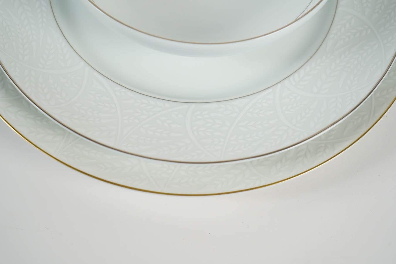 Lalique & Limoges Porcelaine Dinnerware 'Damassé Platine' Set 1
