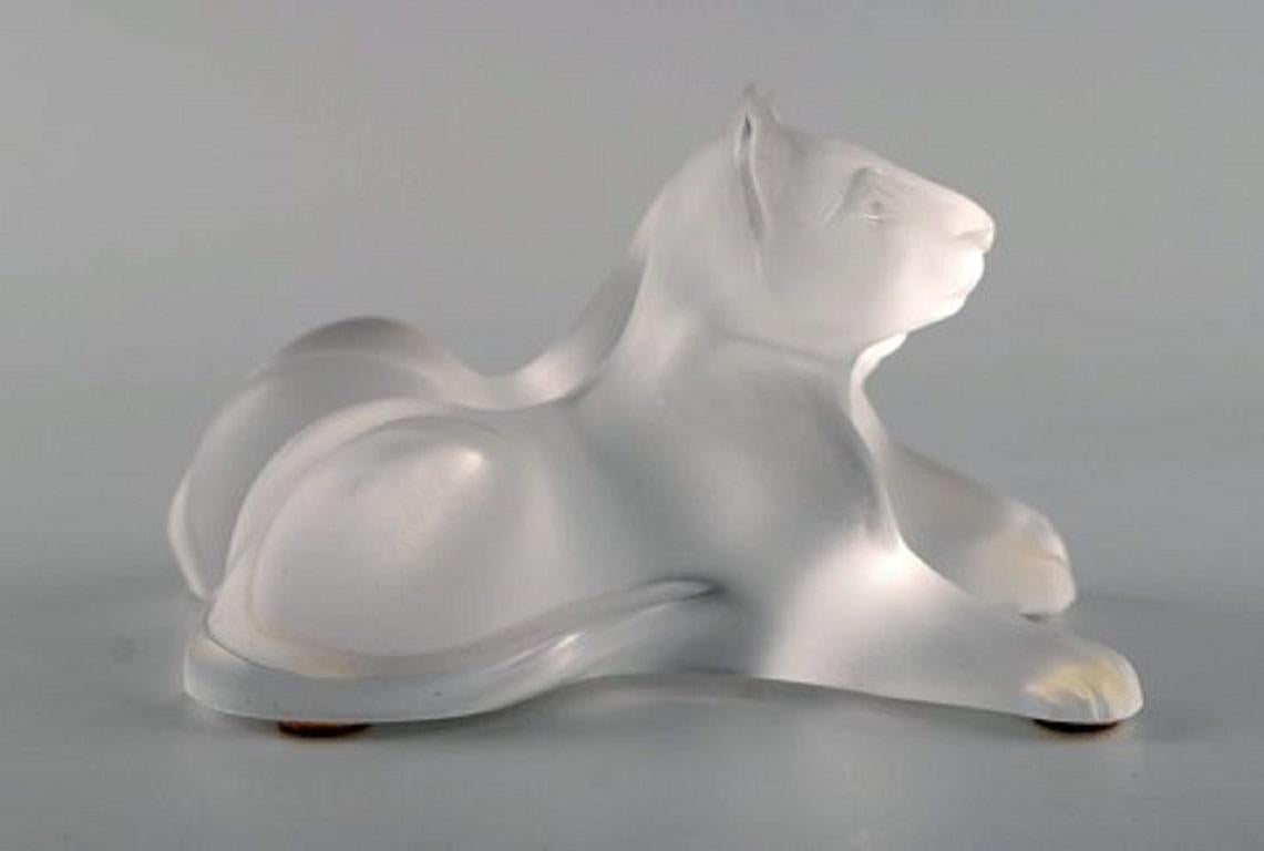 French Lalique Lion Couple in Frosted Art Glass, 1980s