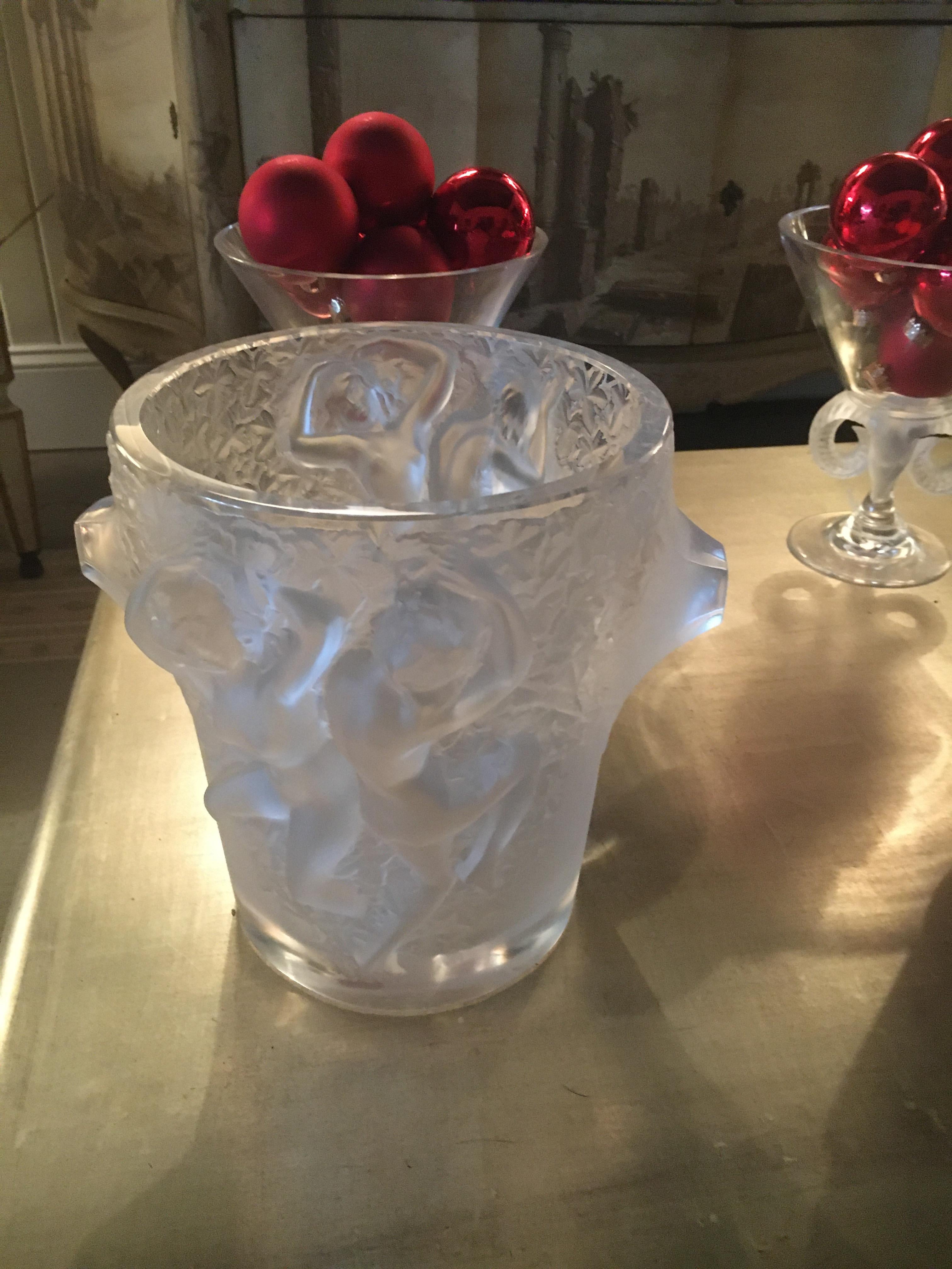 Mid-Century Modern Lalique Molded and Frosted Glass Ice or Champaign Bucket by Marc Lalique