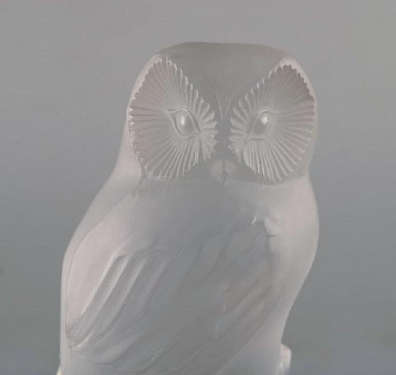 lalique owl paperweight