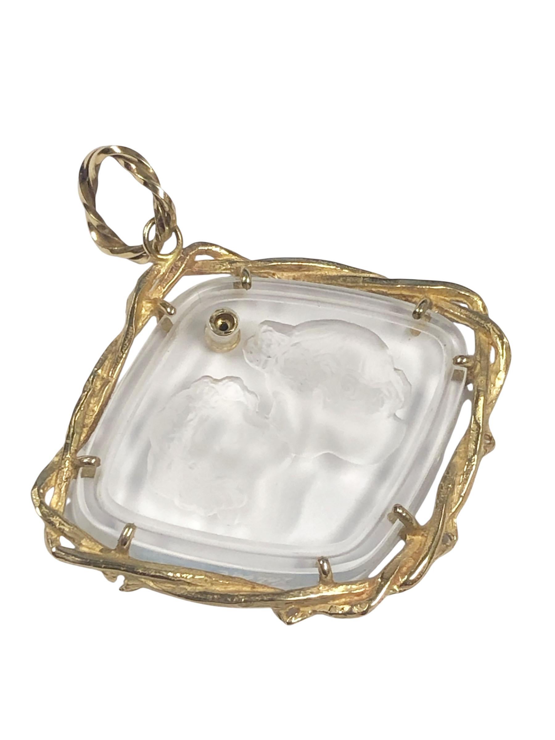 Round Cut Lalique Paris Le Baiser Love Kisses Gold Crystal and Diamond Large Pendant For Sale