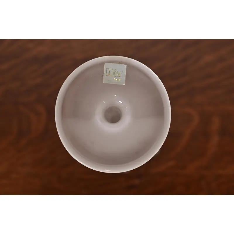 20ième siècle Vase en cristal givré de Marie-Claude Paris Lalique en vente