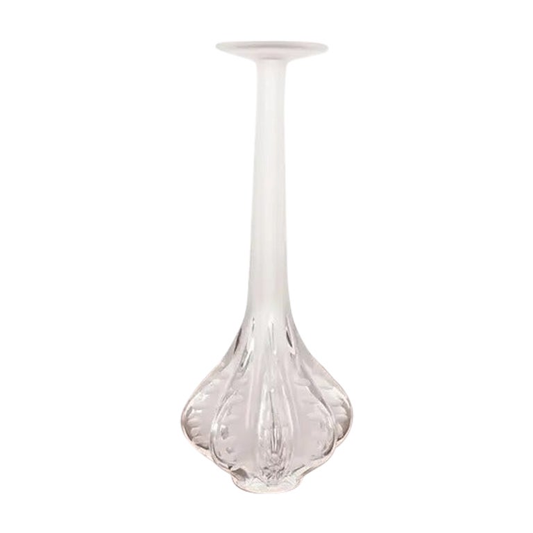 Vase en cristal givré de Marie-Claude Paris Lalique en vente