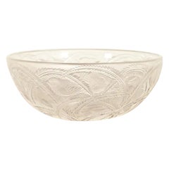 Bol en cristal dépoli Art déco « Pinsons » de Lalique