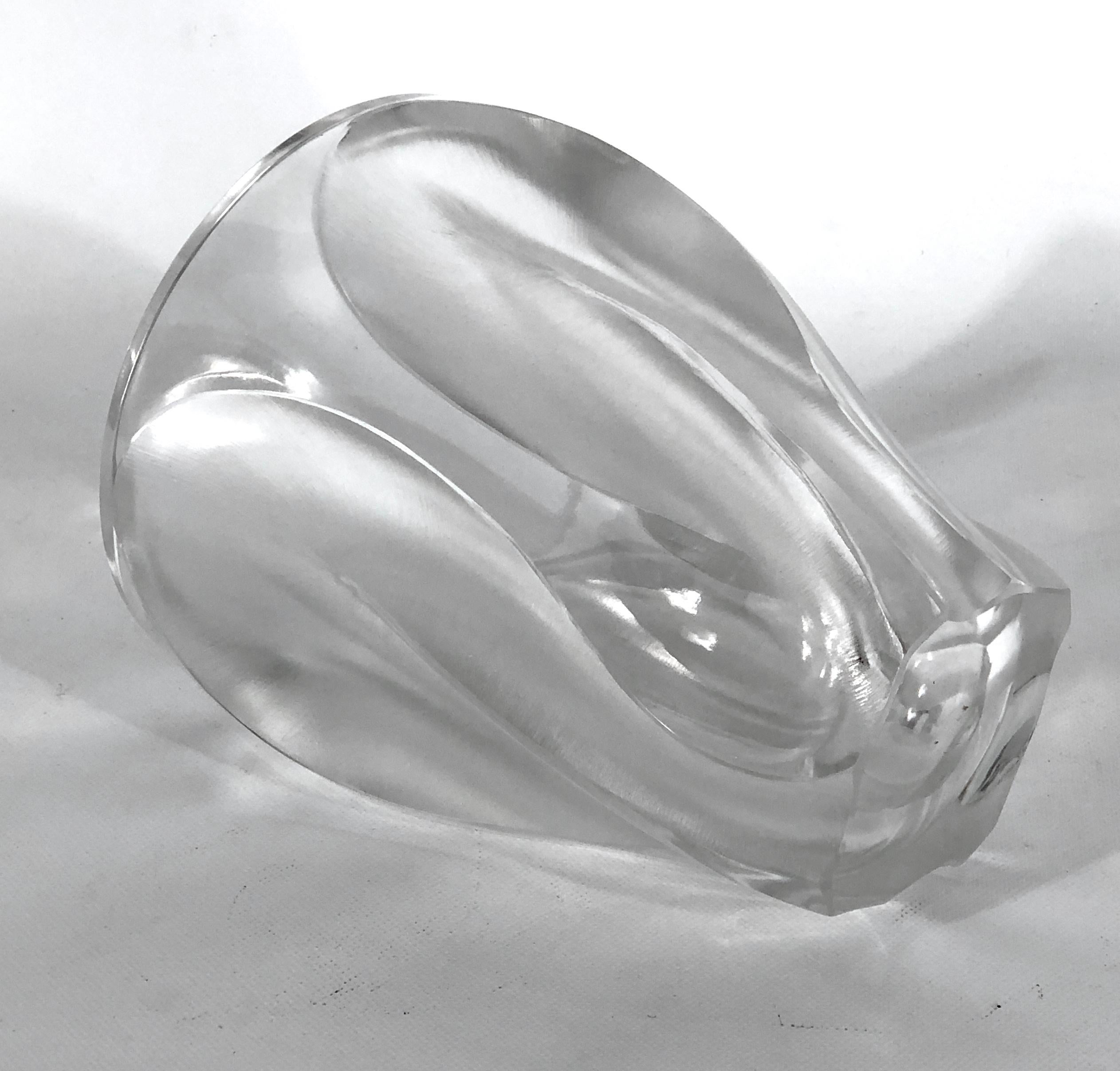 Lalique, Poliertes und mattiertes Kristallglas Modell Ingrid aus den 60er Jahren im Angebot 10