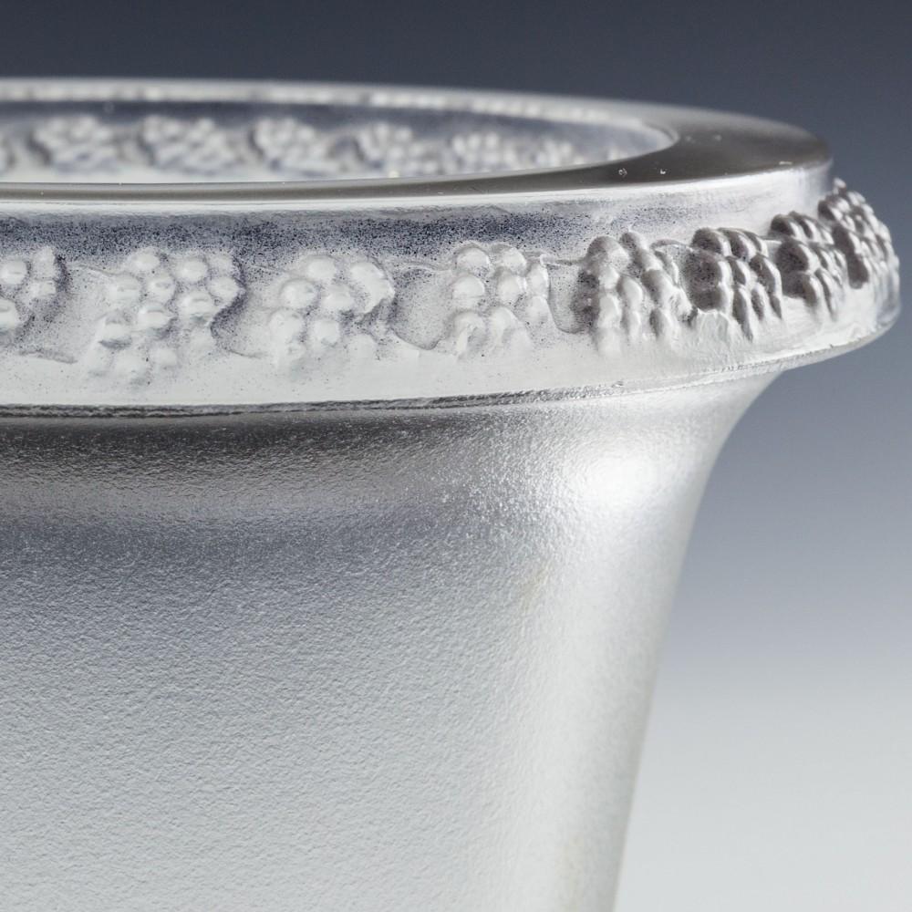 Art Deco Lalique Quatre Tetes Des Femmes Et Raisins Vase For Sale