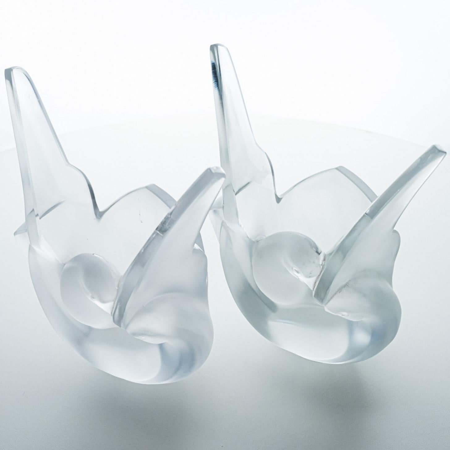 Lalique Firmado 1 de los 2 jarrones Love Birds, Francia, 1956 Francés en venta