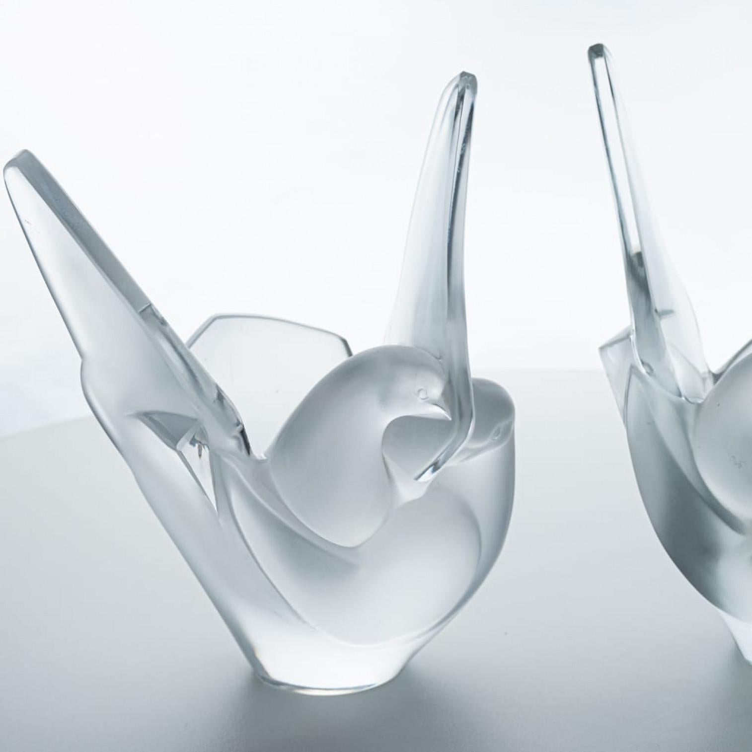 Lalique Firmado 1 de los 2 jarrones Love Birds, Francia, 1956 en Bueno estado para la venta en Rijssen, NL