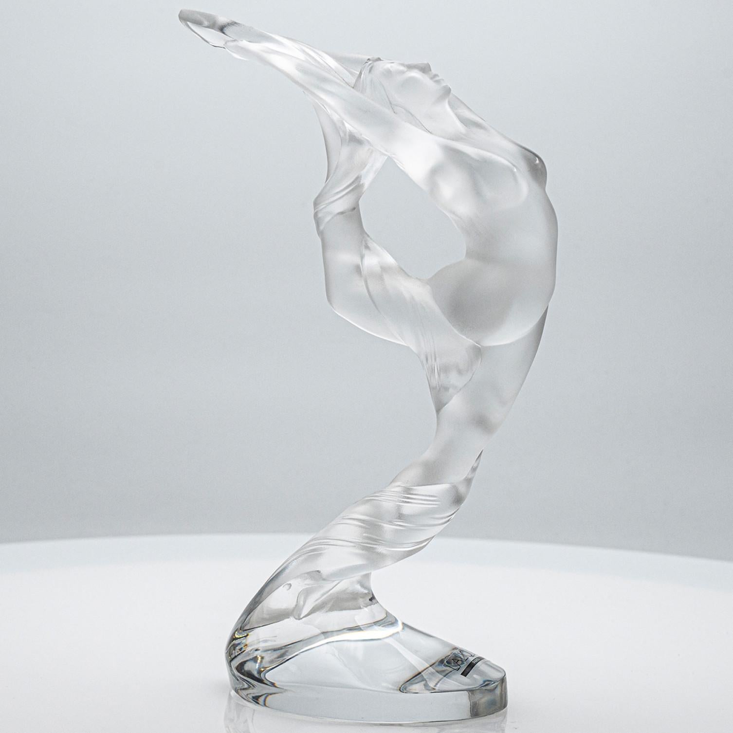 Mid-Century moderno Lalique Acrobat firmato, Francia, 1980 in vendita