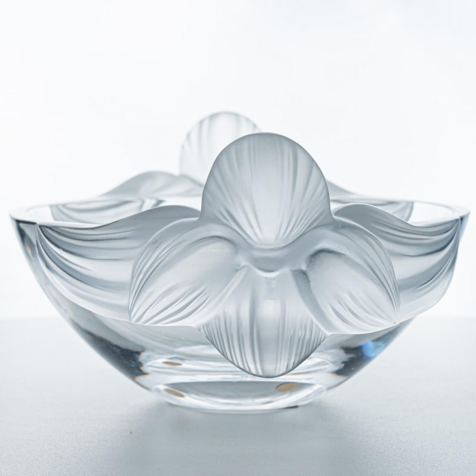 Signiertes Mittelstück von Lalique, Frankreich (Sonstiges) im Angebot