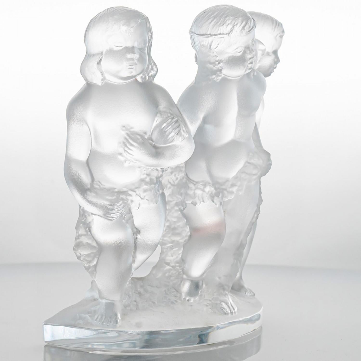 Lalique Signed Frosted Crystal Sculpture Luxembourg 3 Children, France In Good Condition For Sale In Rijssen, NL