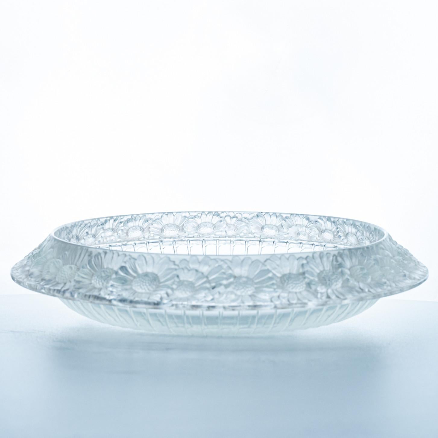 Centro de mesa grande firmado por Lalique, Francia, hacia 1940 siglo XX en venta