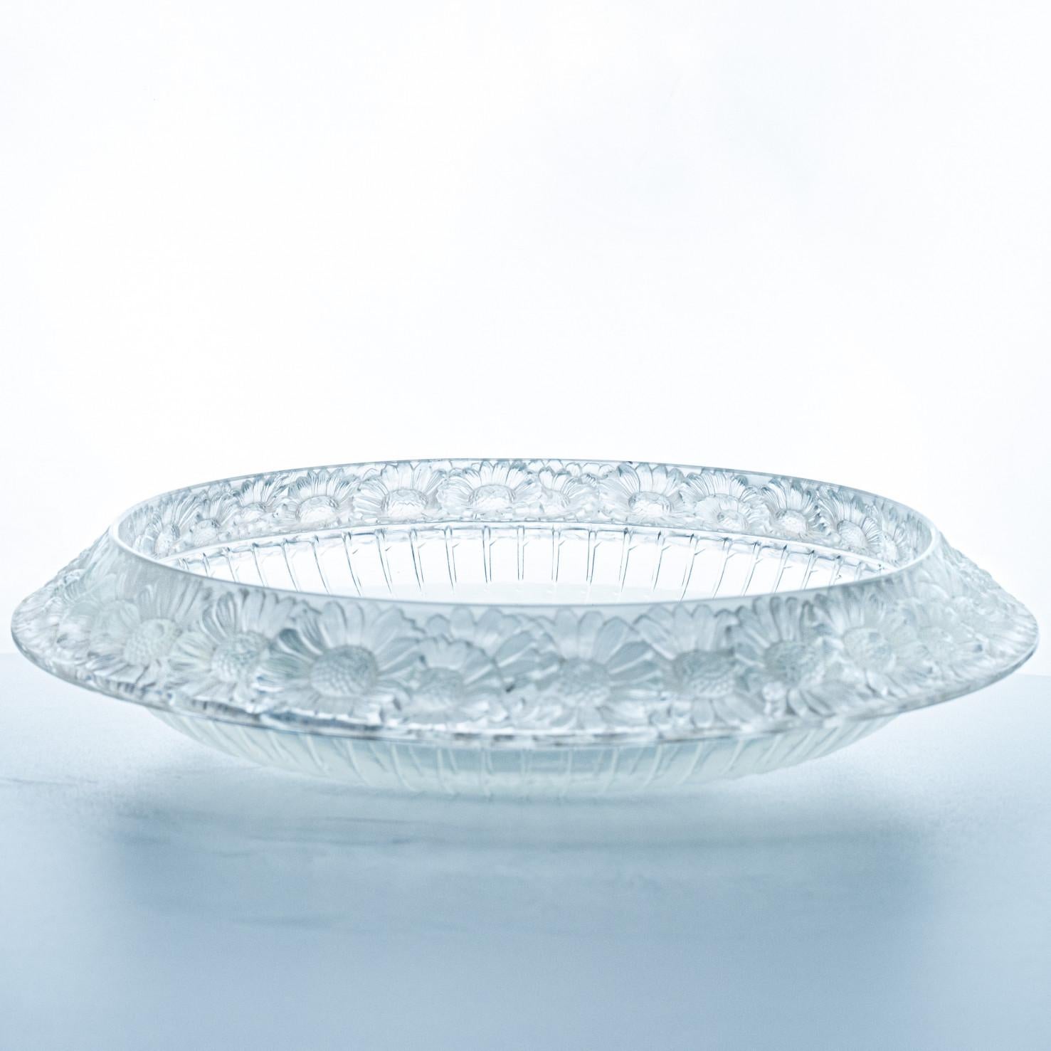 Centro de mesa grande firmado por Lalique, Francia, hacia 1940 en venta 1