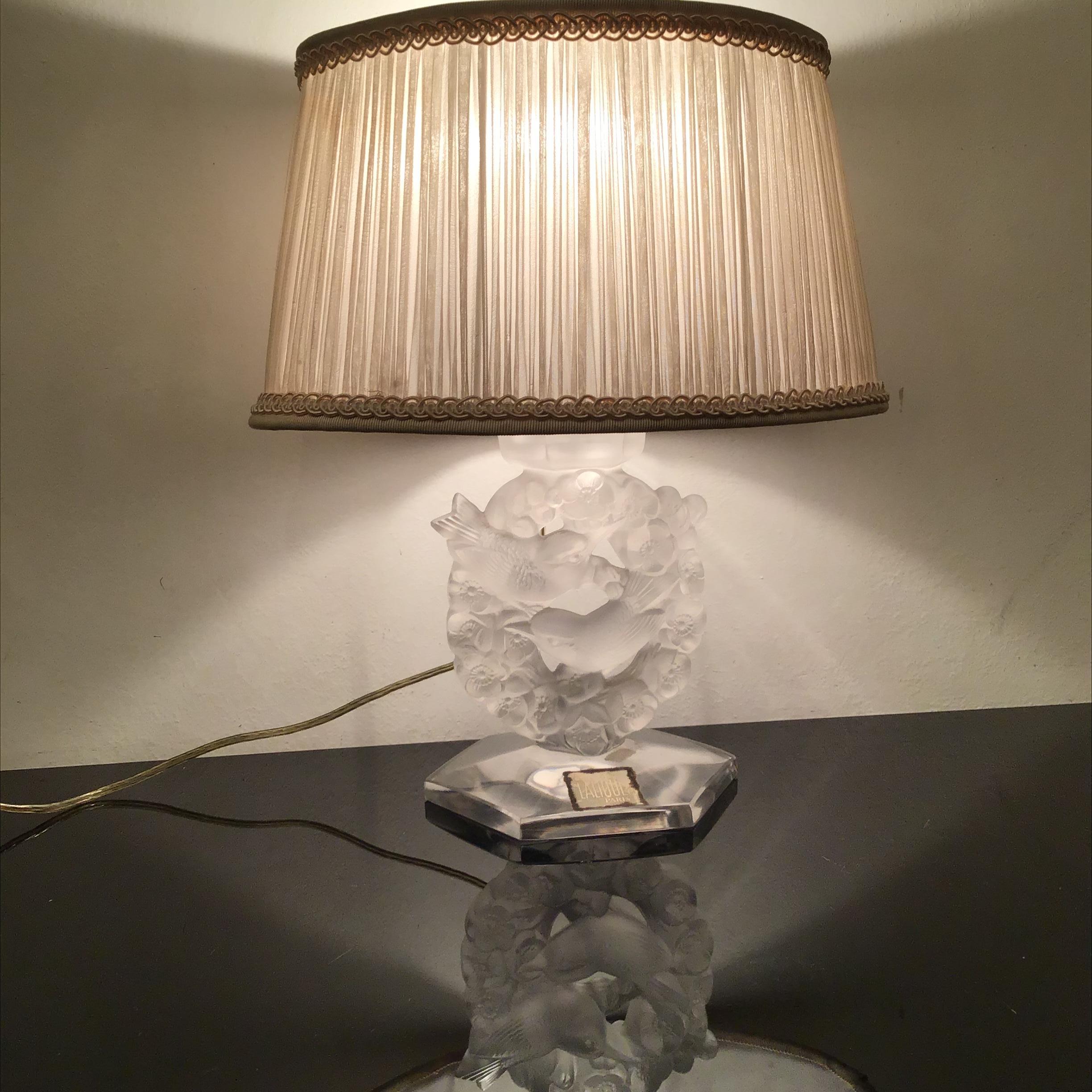 Lalique Table Lamp Glass Silk Lampshade, 1930, France For Sale 5