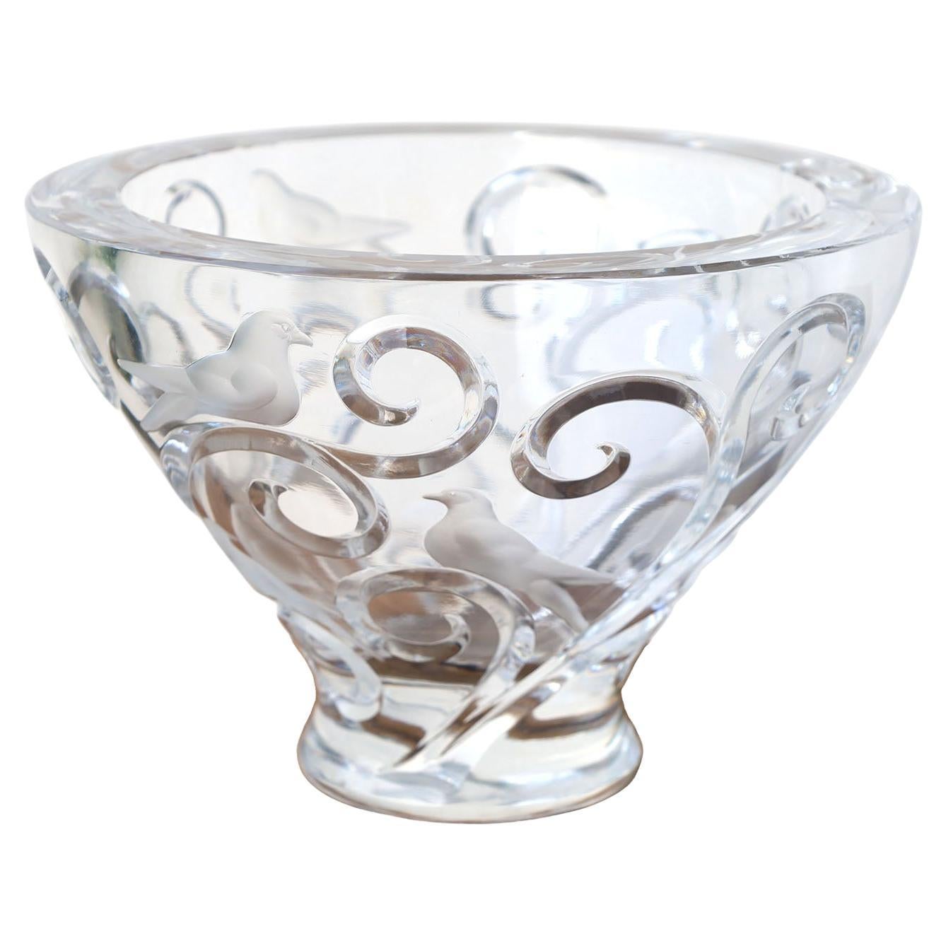 Lalique "Verone"  Crystal Bowl For Sale