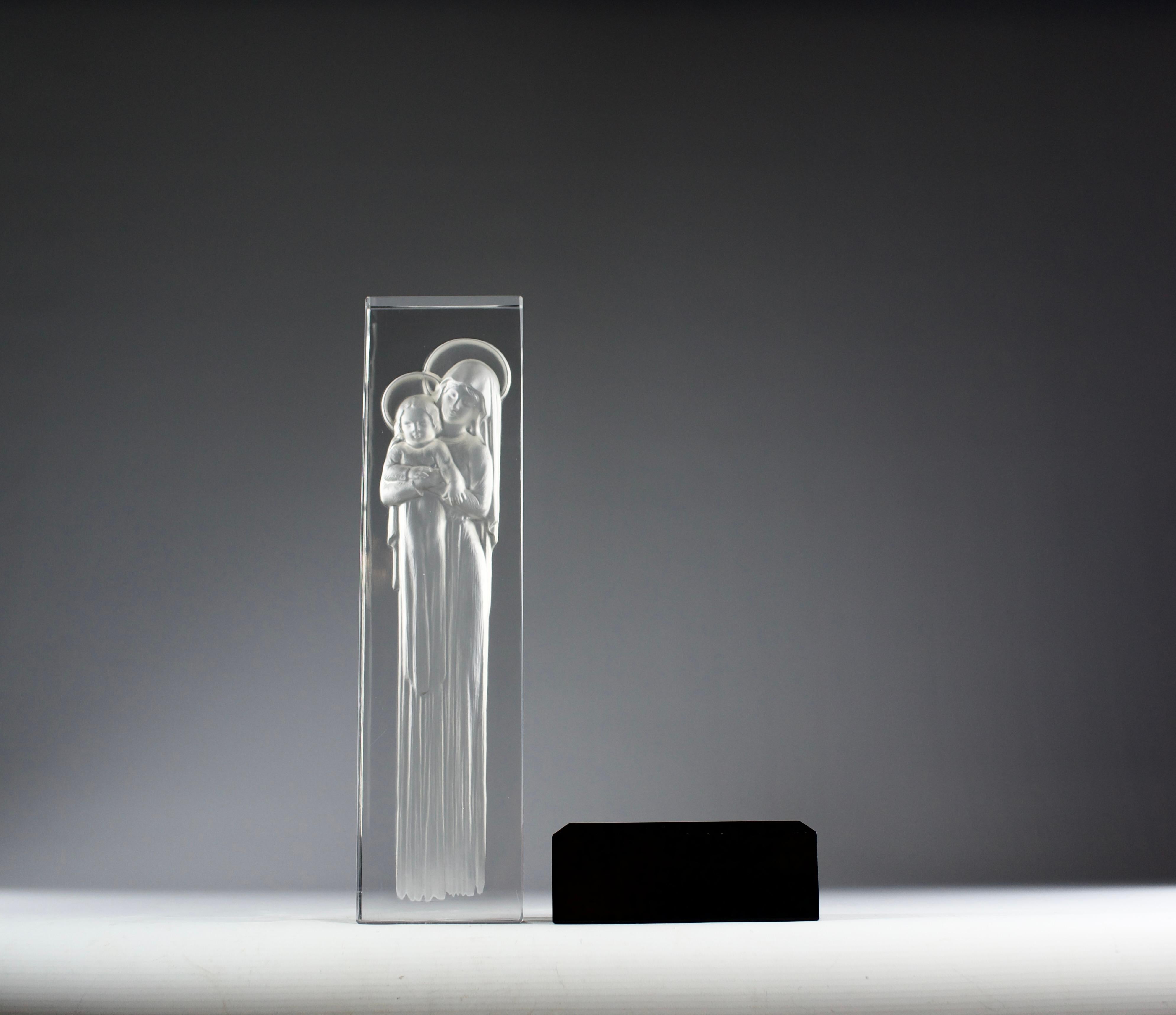 Lalique d'après René Lalique, sculpture en cristal Mère & Child, milieu du siècle dernier en vente 2