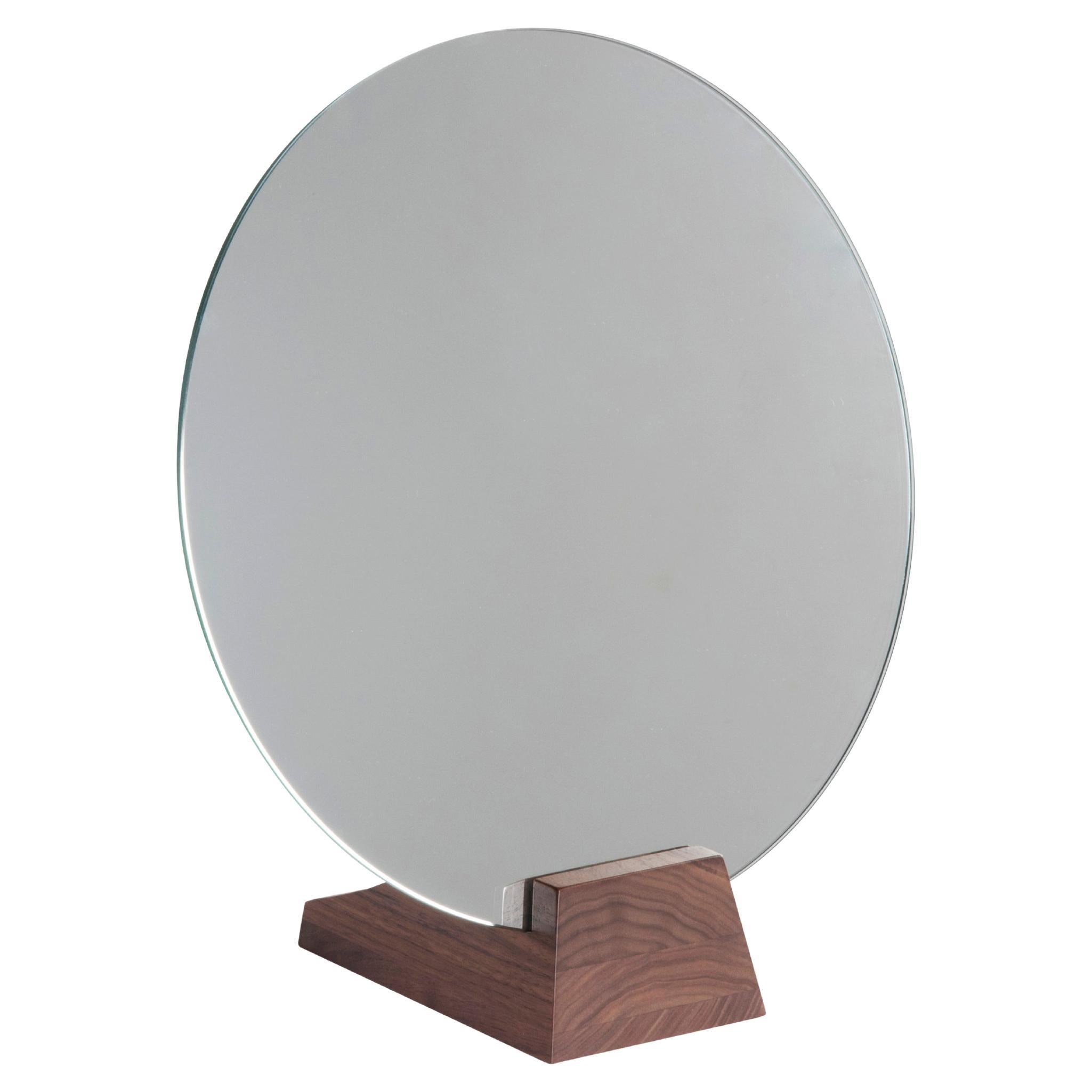 Miroir Lalou en noyer verni naturel