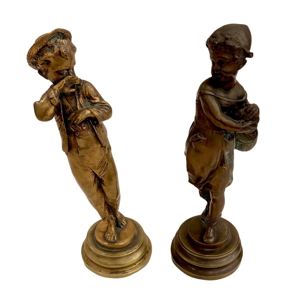 Beautiful figures made in bronze that represent a couple of children, in what looks like a country scene. The proportions and details that define the figures is impressive.