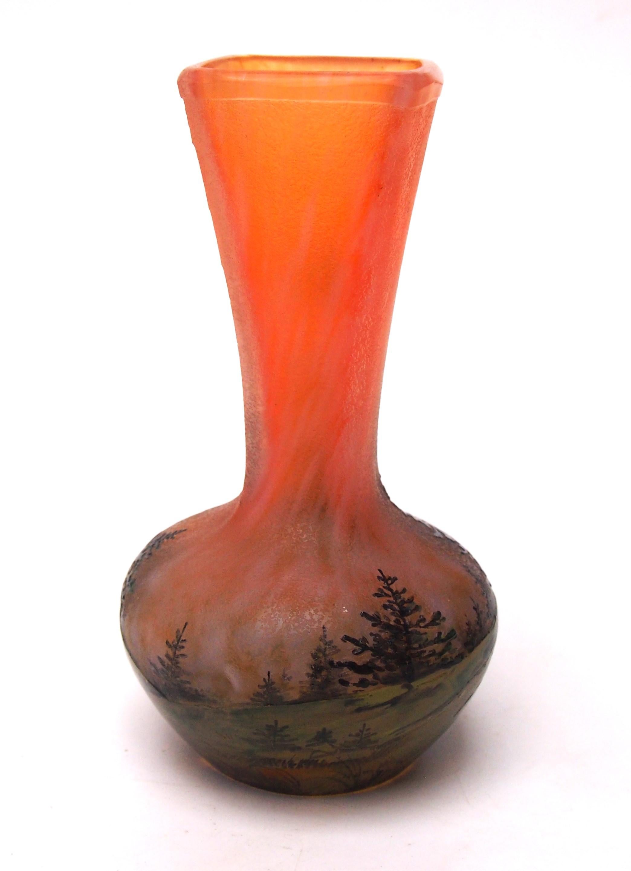 Lamartine Jarrón de cristal con esmalte y camafeo Paisaje otoñal Francés/Argelino c1920 Art Nouveau en venta