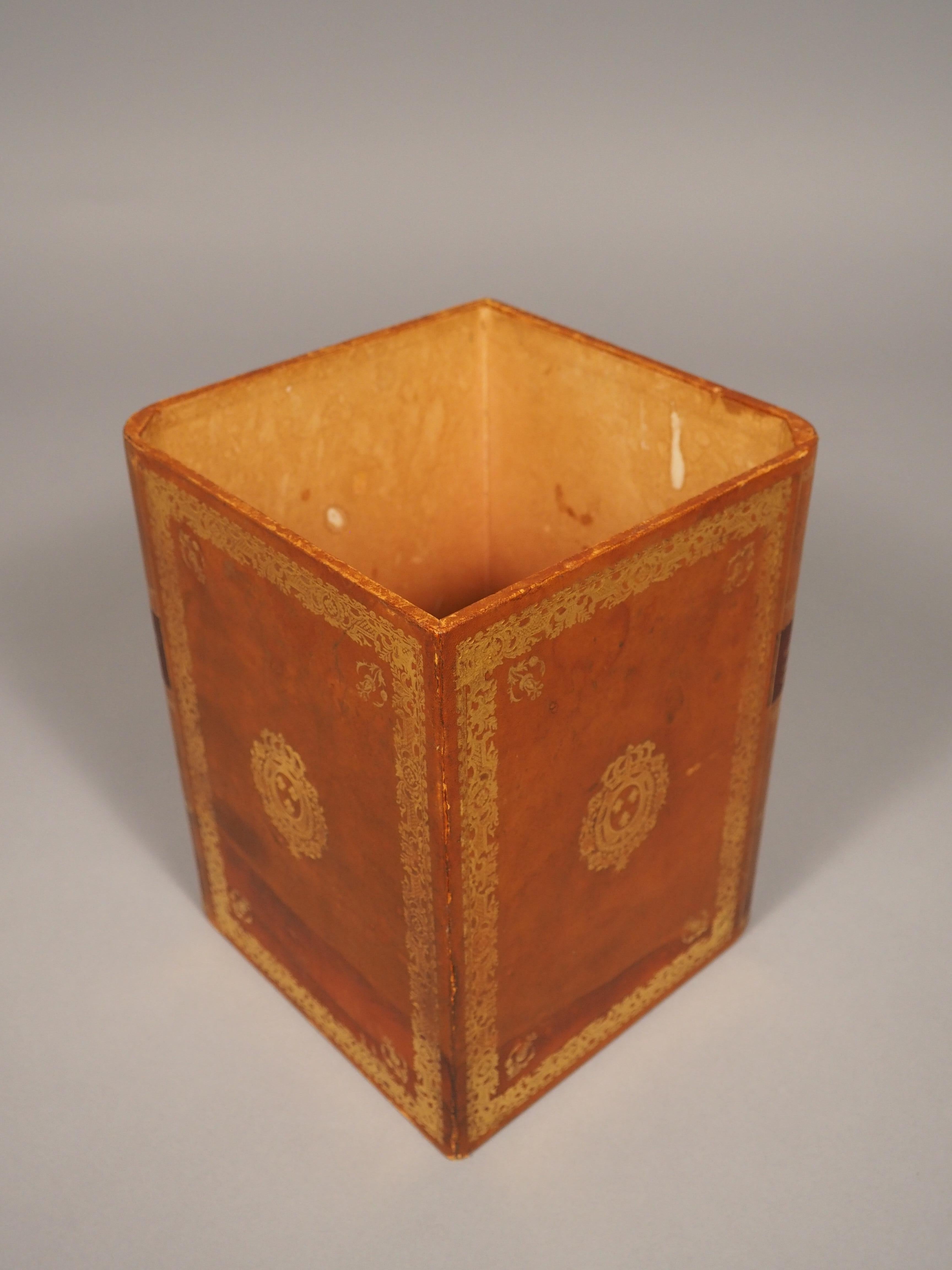 'Oeuvres Choisies di Lamartine', cestino per la carta straccia rilegato in pelle, 1900 in vendita 3