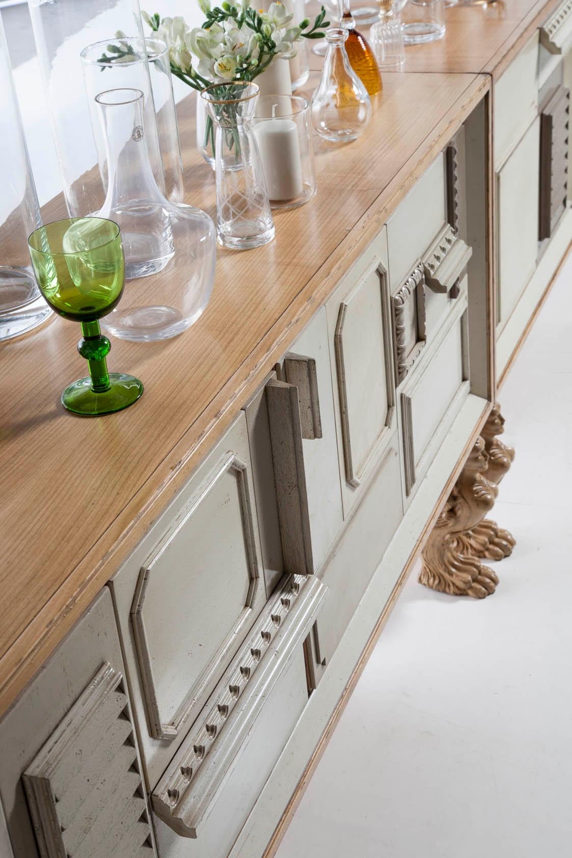 Lamassu Anrichte I von Lola Glamour im Angebot 1