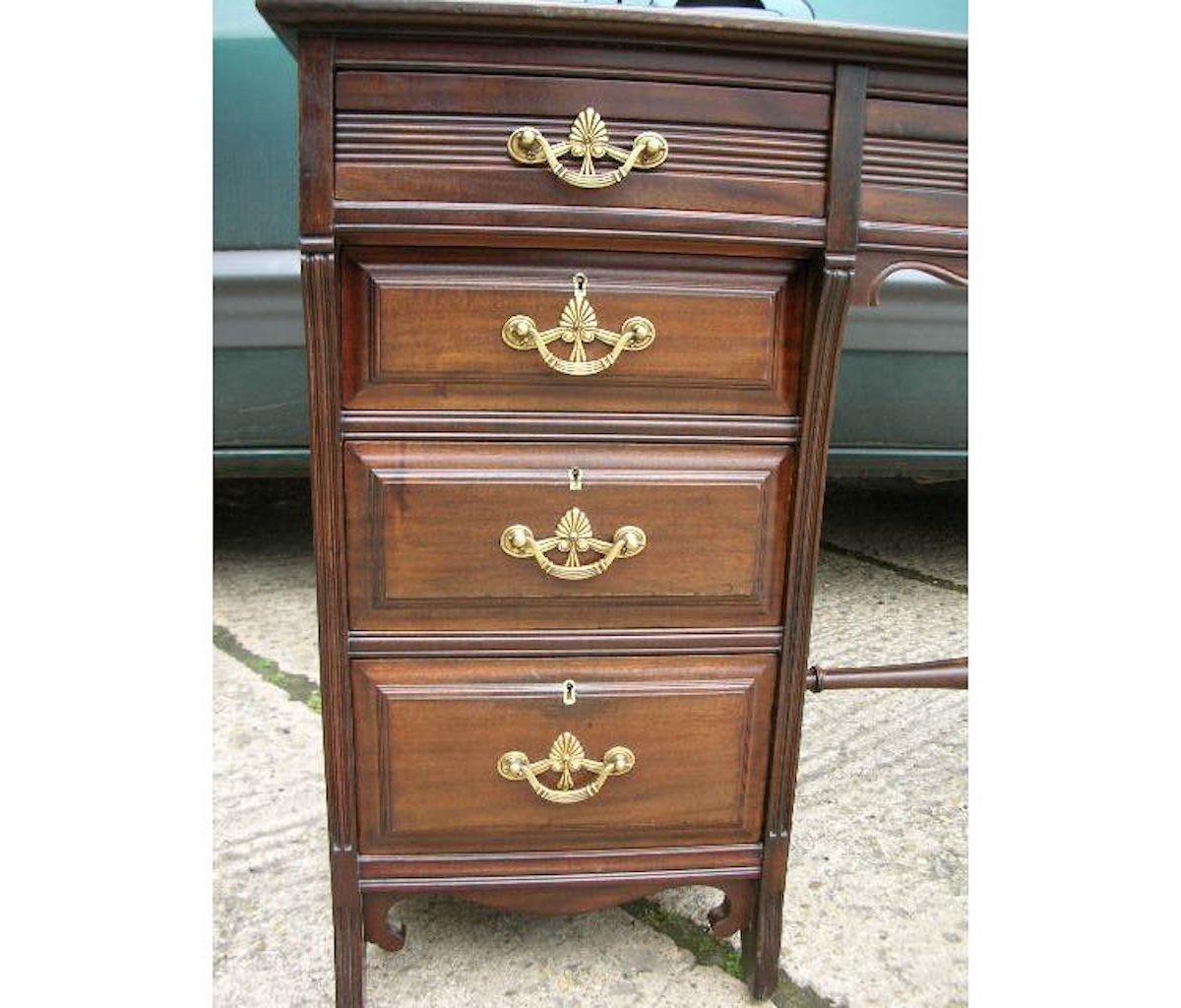 Lamb of Manchester, An Aesthetic Movement Walnut Writing Desk. In Good Condition For Sale In London, GB